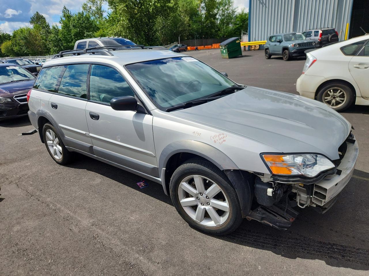2007 Subaru Outback Outback 2.5i Silver vin: 4S4BP61C977337912