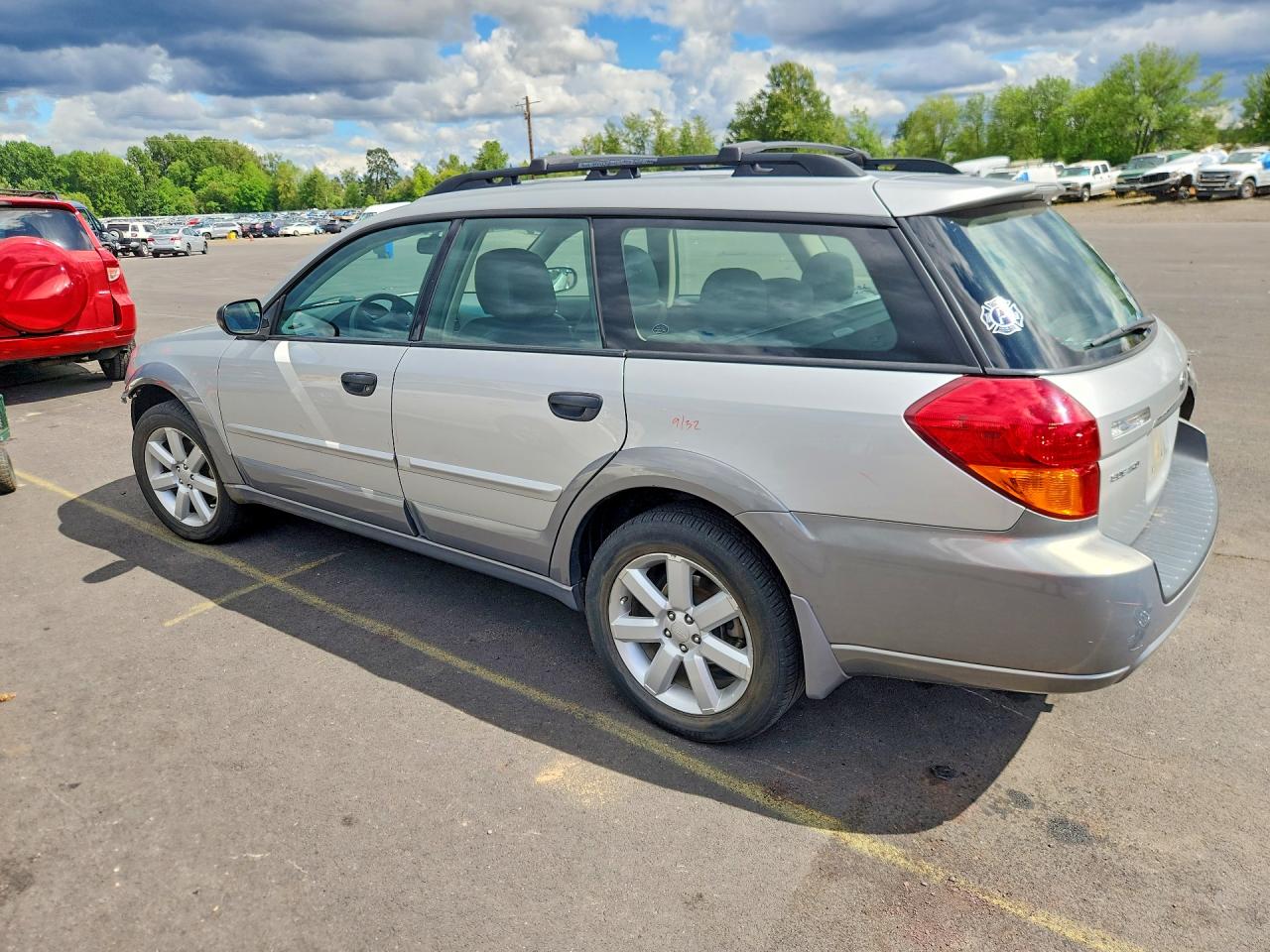 2007 Subaru Outback Outback 2.5i Silver vin: 4S4BP61C977337912