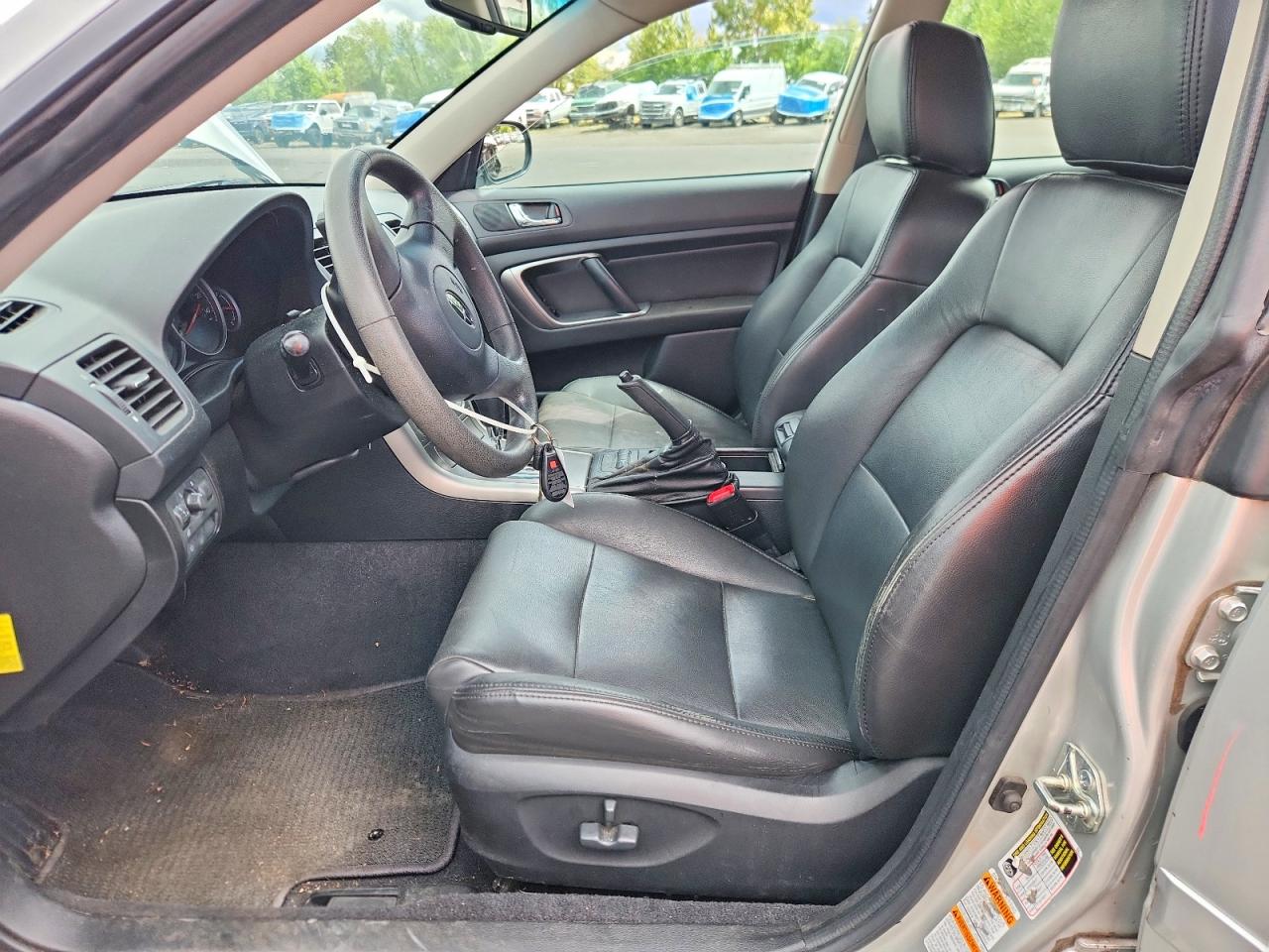 2007 Subaru Outback Outback 2.5i Silver vin: 4S4BP61C977337912
