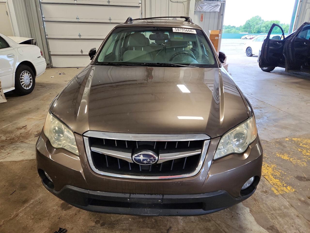 2008 Subaru Outback 2.5i Tan vin: 4S4BP61C987342755