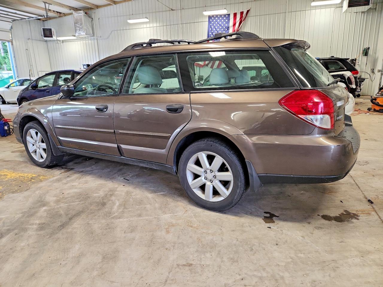 2008 Subaru Outback 2.5i Tan vin: 4S4BP61C987342755