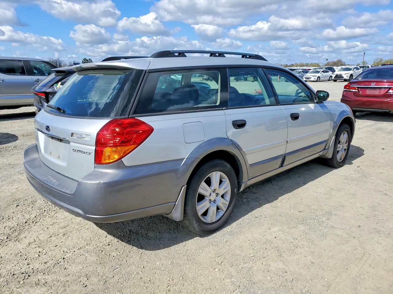 2005 Subaru Legacy Outback 2.5i Silver vin: 4S4BP61CX57330125