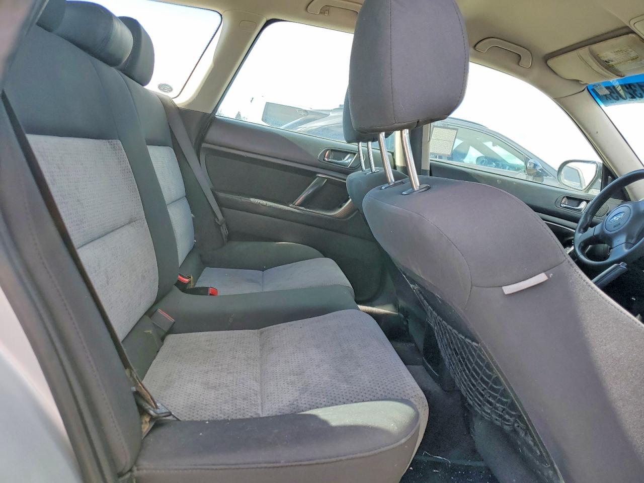 2005 Subaru Legacy Outback 2.5i Silver vin: 4S4BP61CX57330125