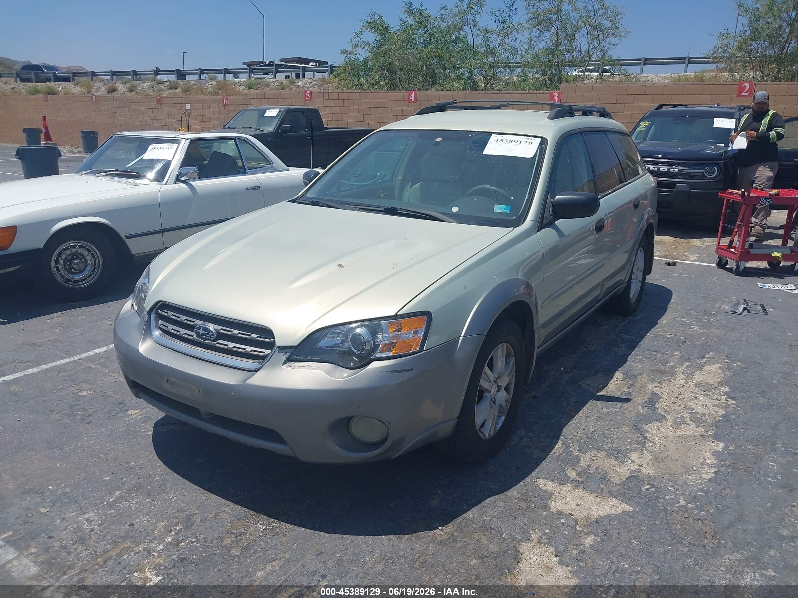 2005 Subaru Outback 2.5i Silver vin: 4S4BP61CX57340542