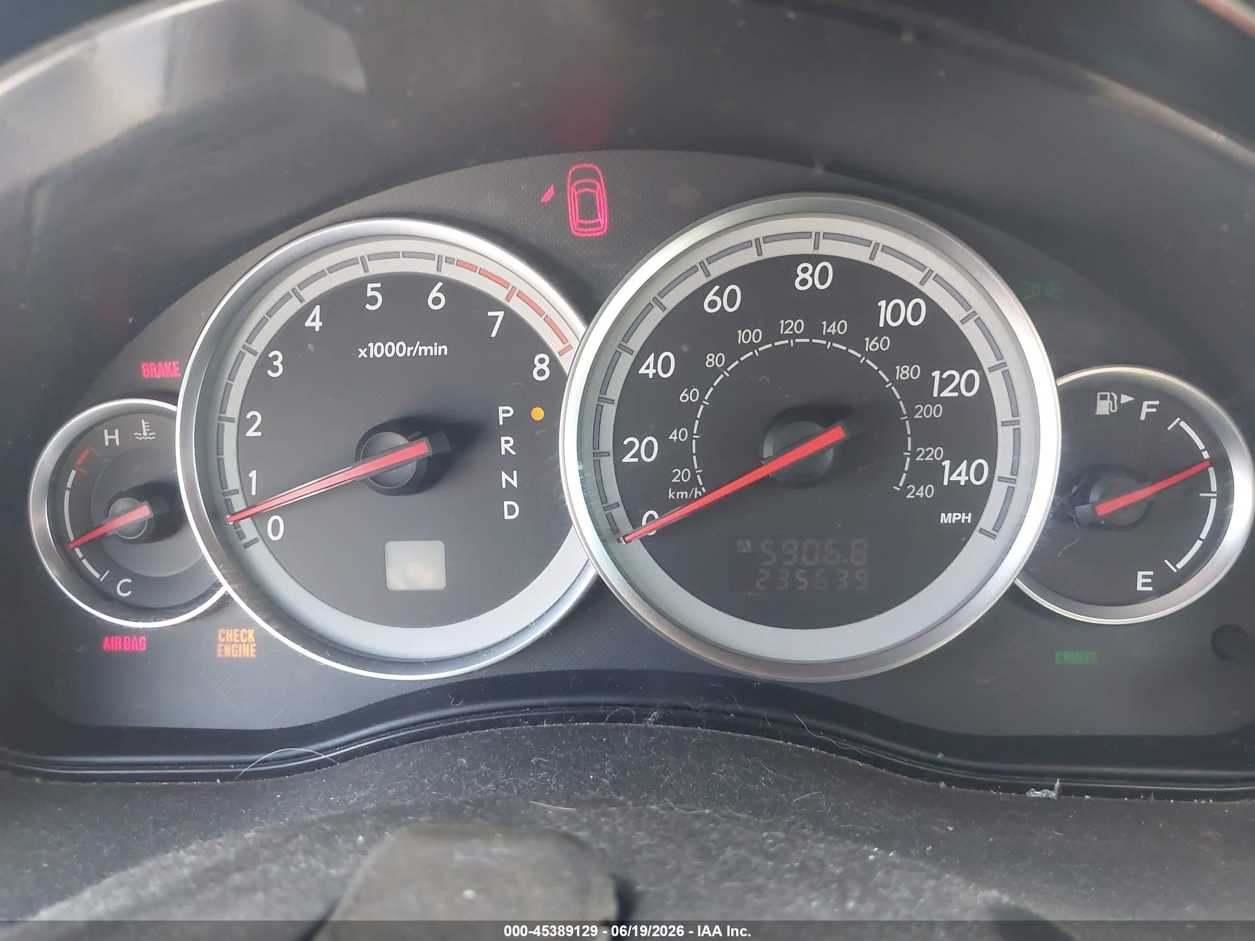 2005 Subaru Outback 2.5i Silver vin: 4S4BP61CX57340542