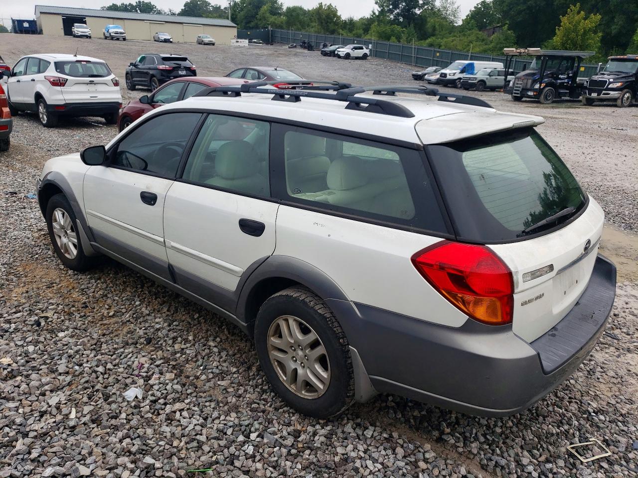 2005 Subaru Legacy Outback 2.5i White vin: 4S4BP61CX57387943