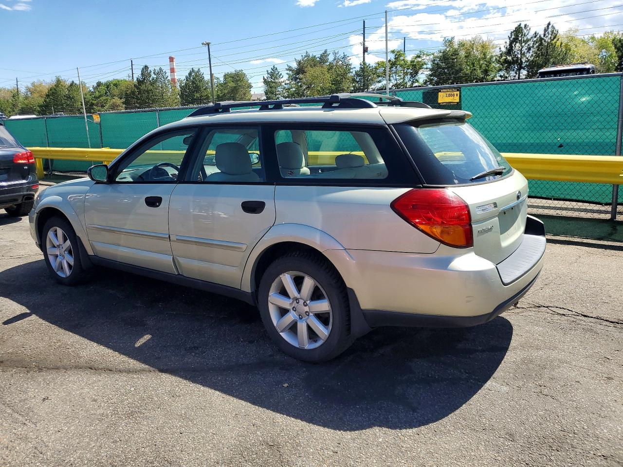 2006 Subaru Legacy Outback 2.5i Кремовый vin: 4S4BP61CX67302830