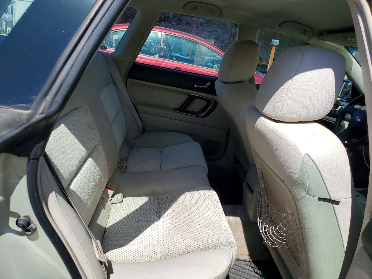 2006 Subaru Legacy Outback 2.5i Кремовый vin: 4S4BP61CX67302830