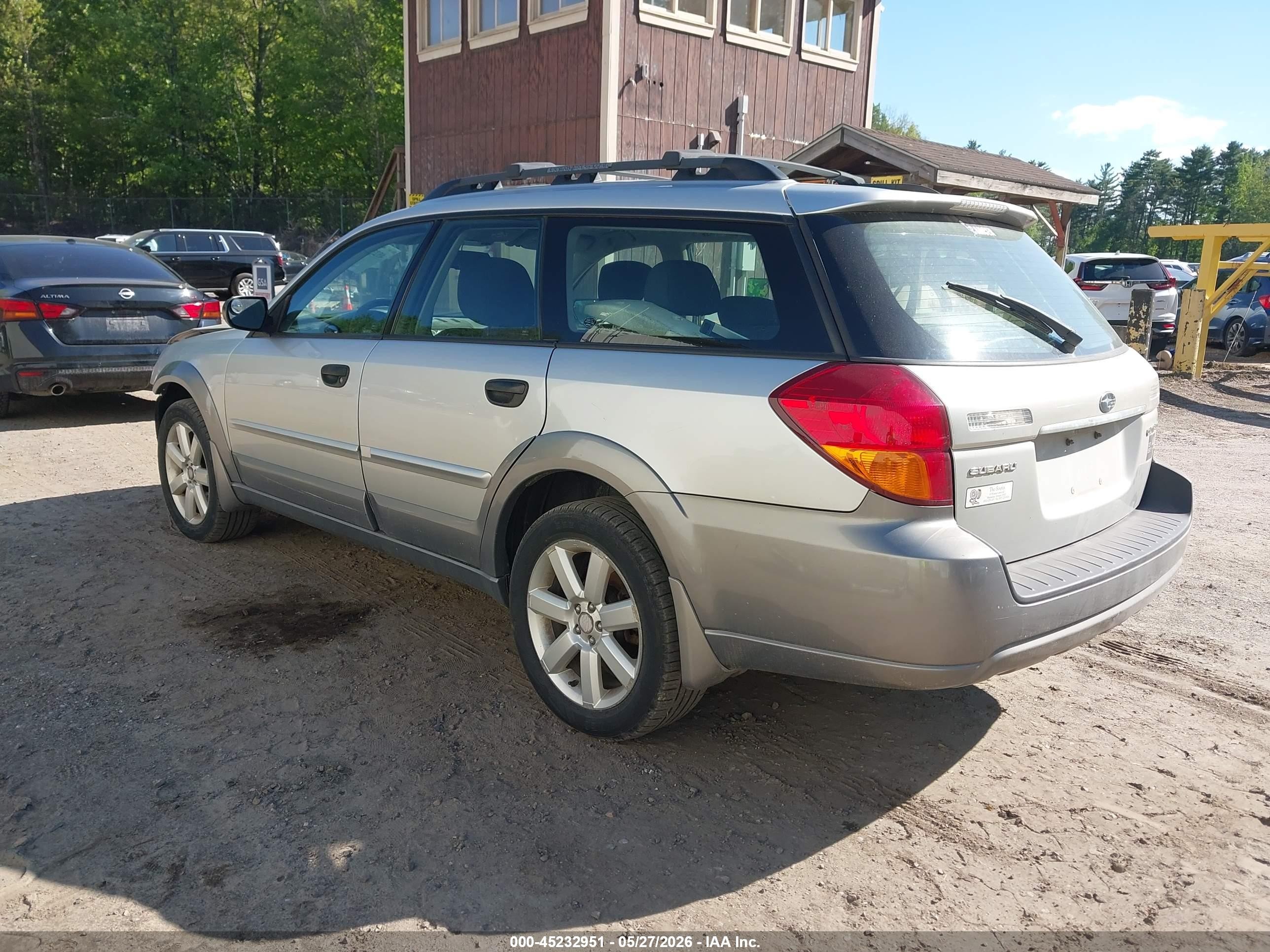 2006 Subaru Outback 2.5i Серый vin: 4S4BP61CX67343944