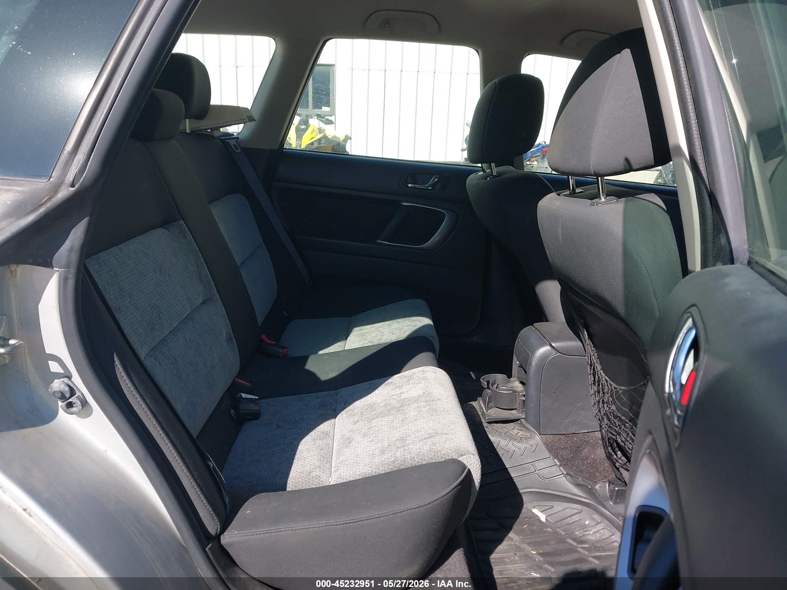 2006 Subaru Outback 2.5i Серый vin: 4S4BP61CX67343944