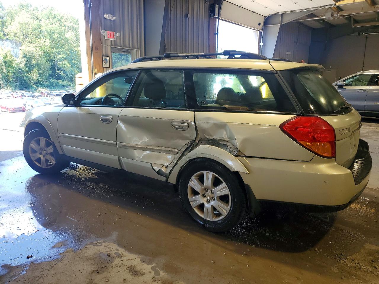 2005 Subaru Legacy Outback 2.5i Limited Beige vin: 4S4BP62C057302140