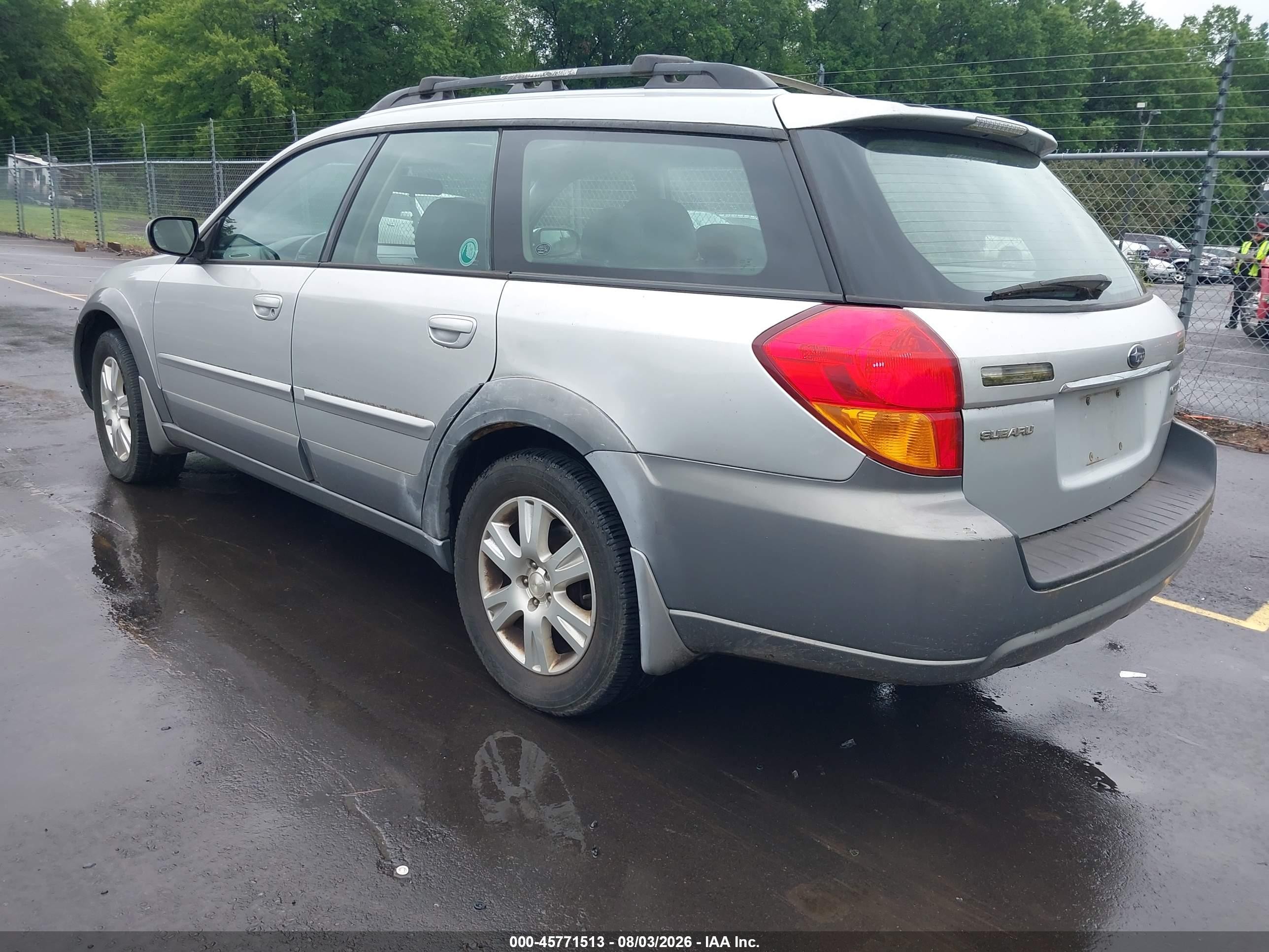 2005 Subaru Outback 2.5i Limited Серебряный vin: 4S4BP62C057390171