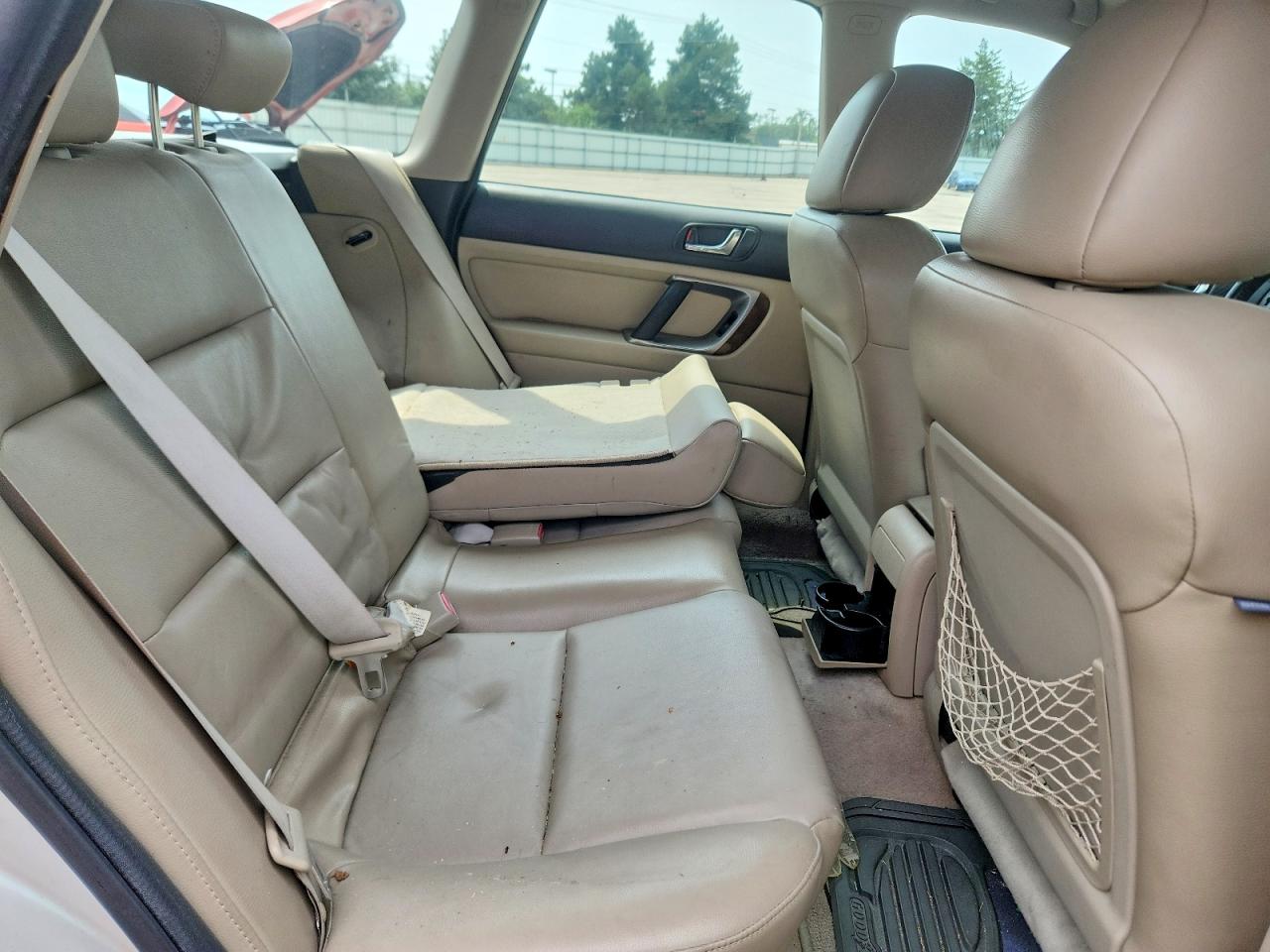 2008 Subaru Outback 2.5i Limited White vin: 4S4BP62C087300005