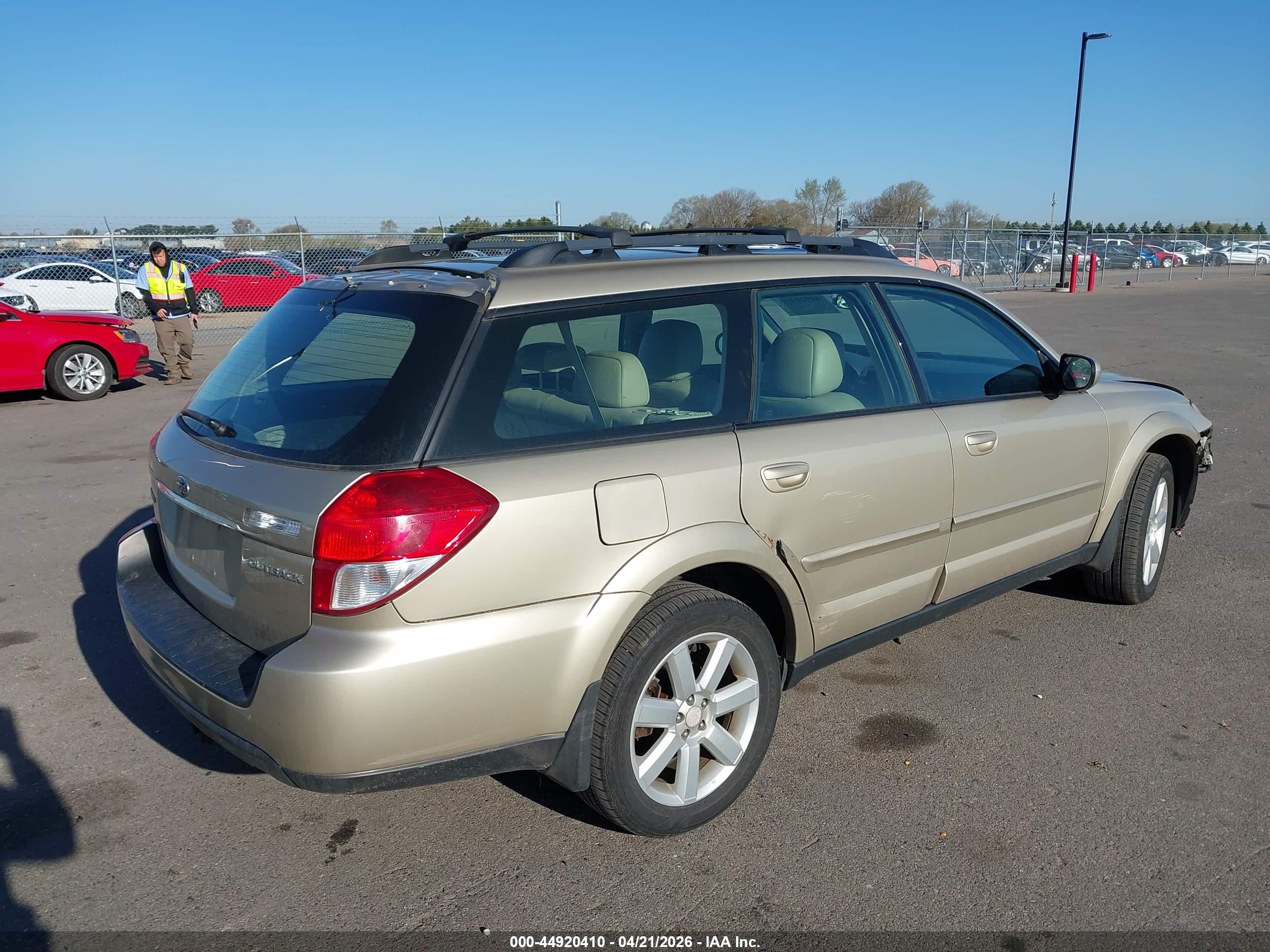 2008 Subaru Outback 2.5i Limited/2.5i Limited L.l. Bean Edition Gold vin: 4S4BP62C087329424