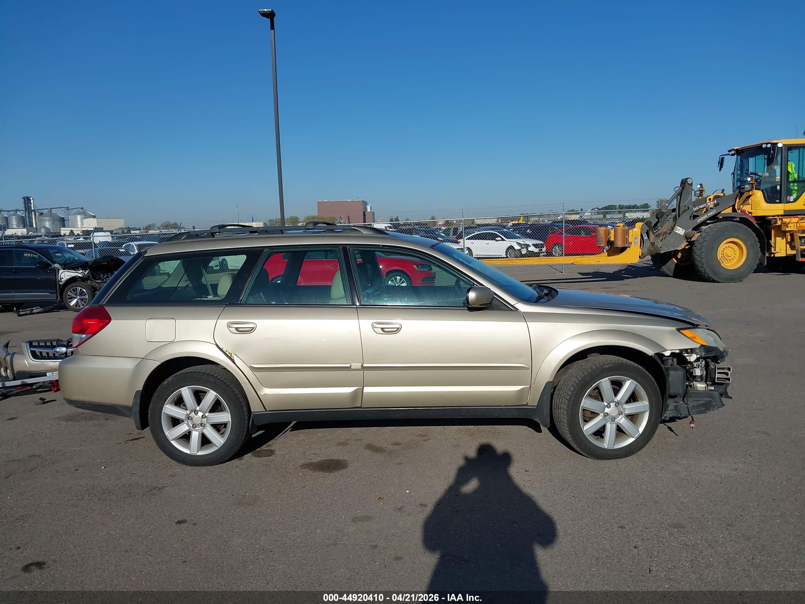 2008 Subaru Outback 2.5i Limited/2.5i Limited L.l. Bean Edition Gold vin: 4S4BP62C087329424