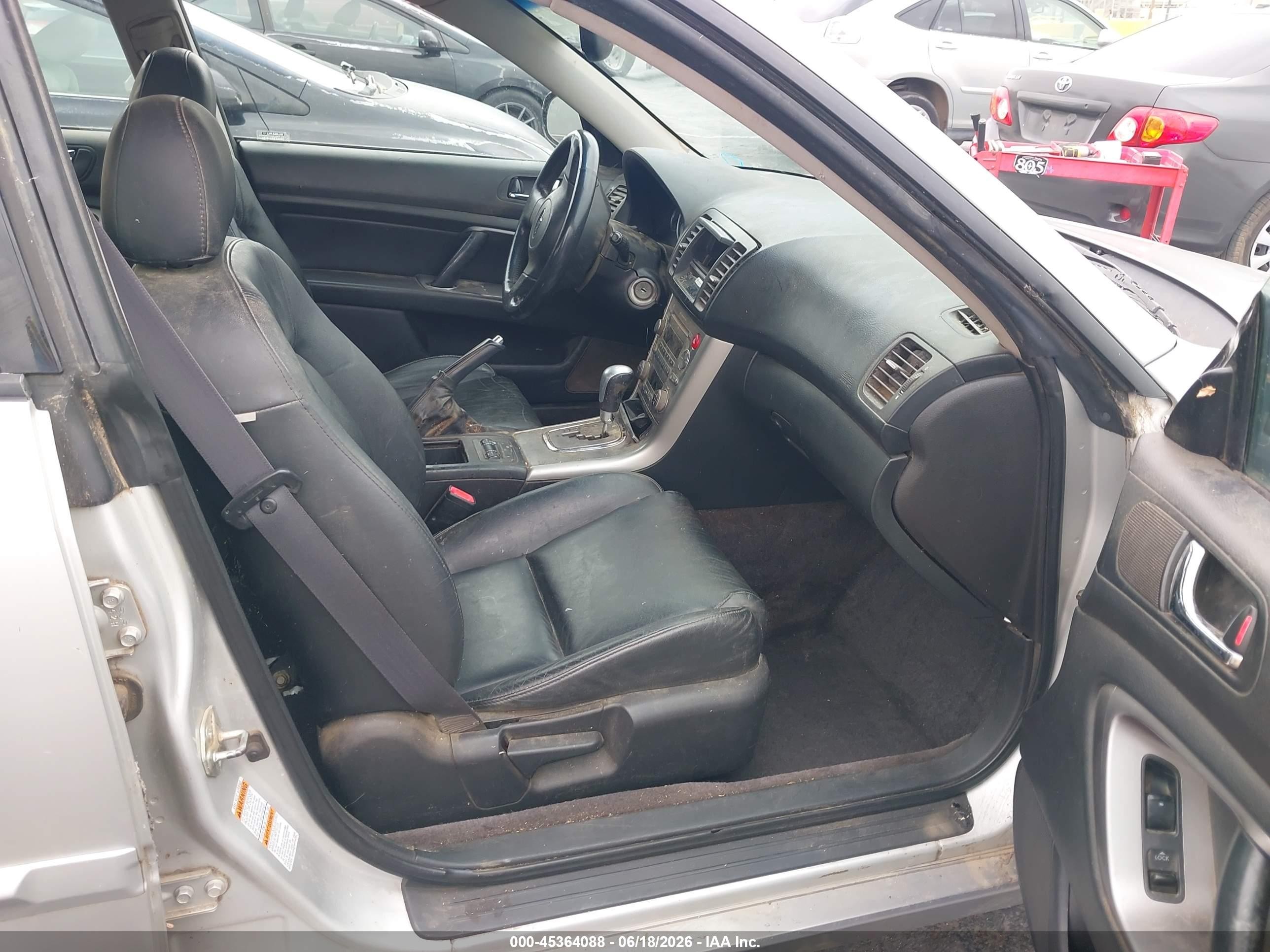 2005 Subaru Outback 2.5i Limited Silver vin: 4S4BP62C157303331
