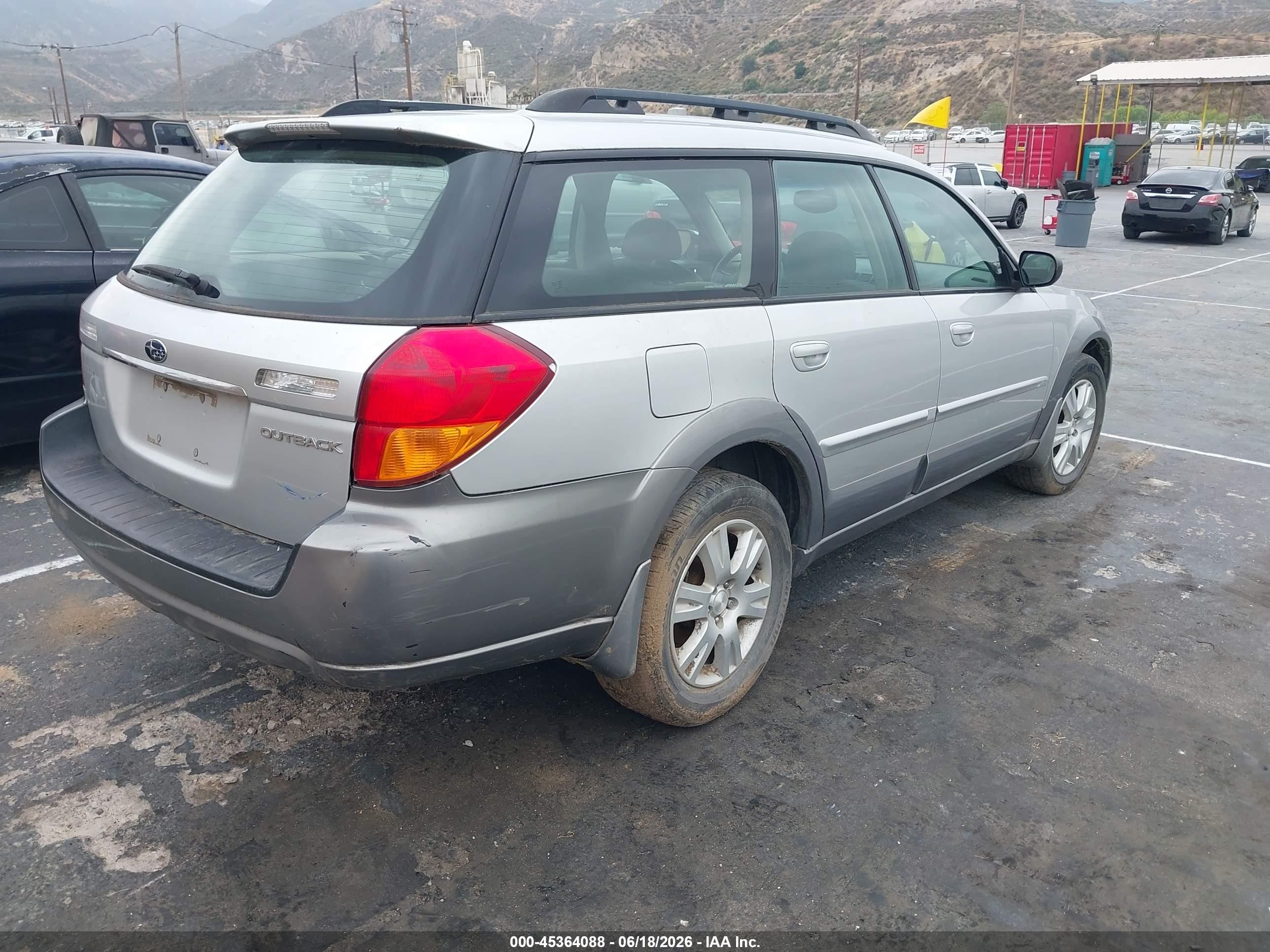 2005 Subaru Outback 2.5i Limited Silver vin: 4S4BP62C157303331