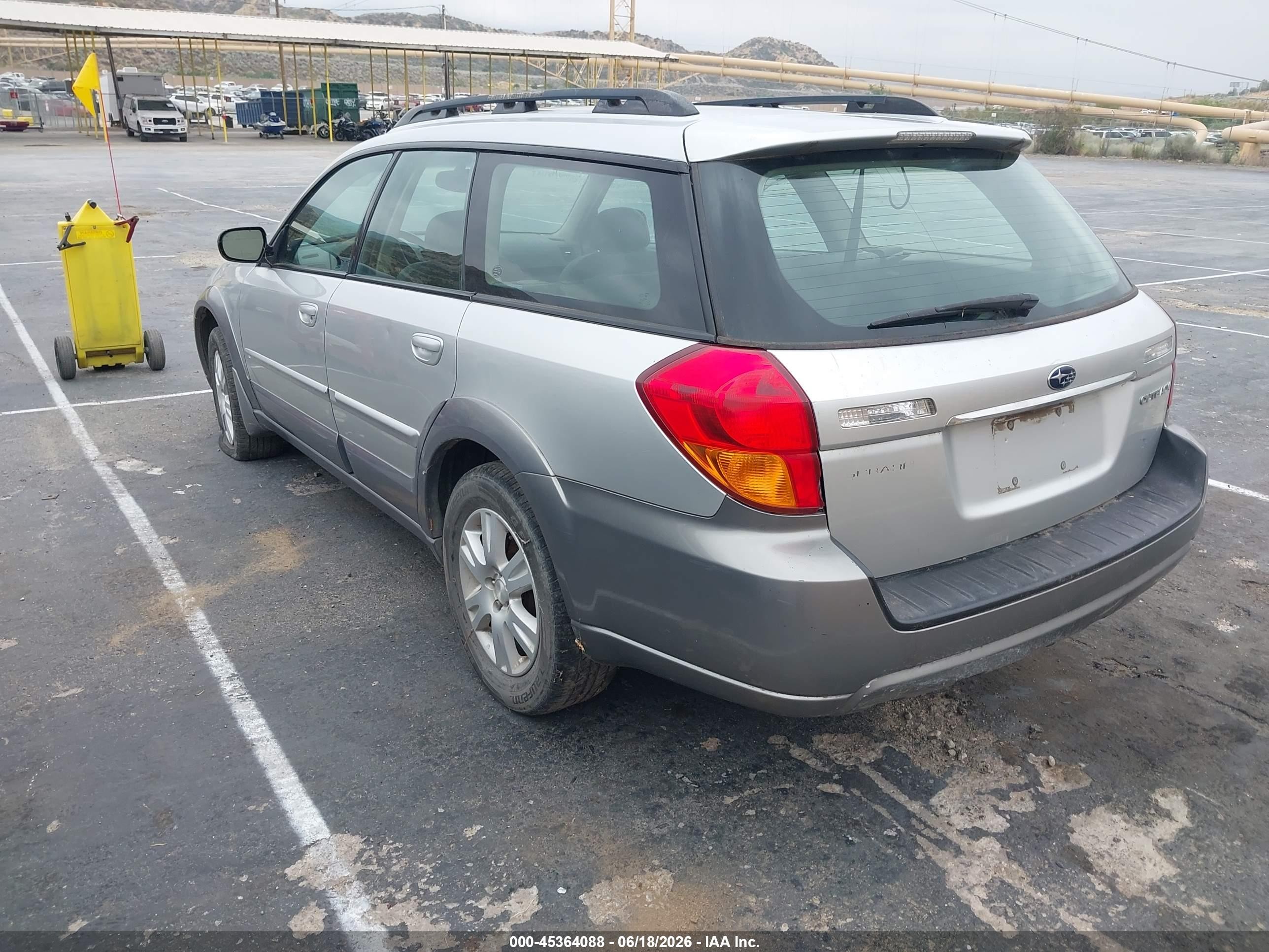 2005 Subaru Outback 2.5i Limited Silver vin: 4S4BP62C157303331