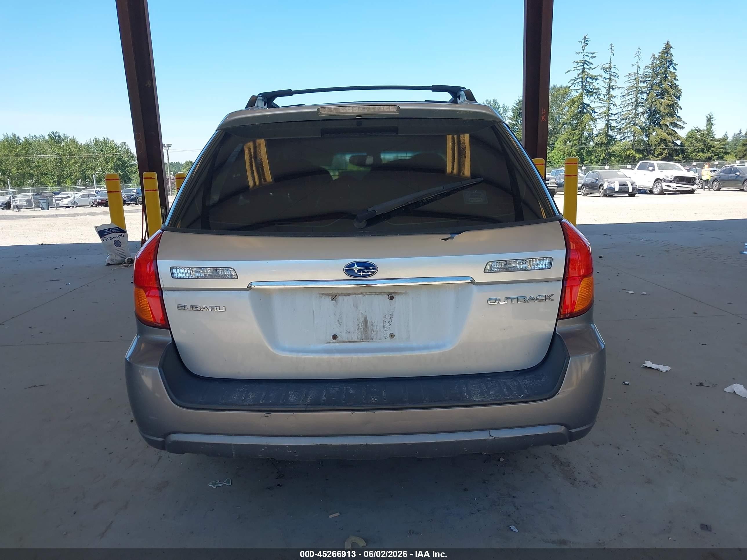 2005 Subaru Outback 2.5i Limited Silver vin: 4S4BP62C157328133