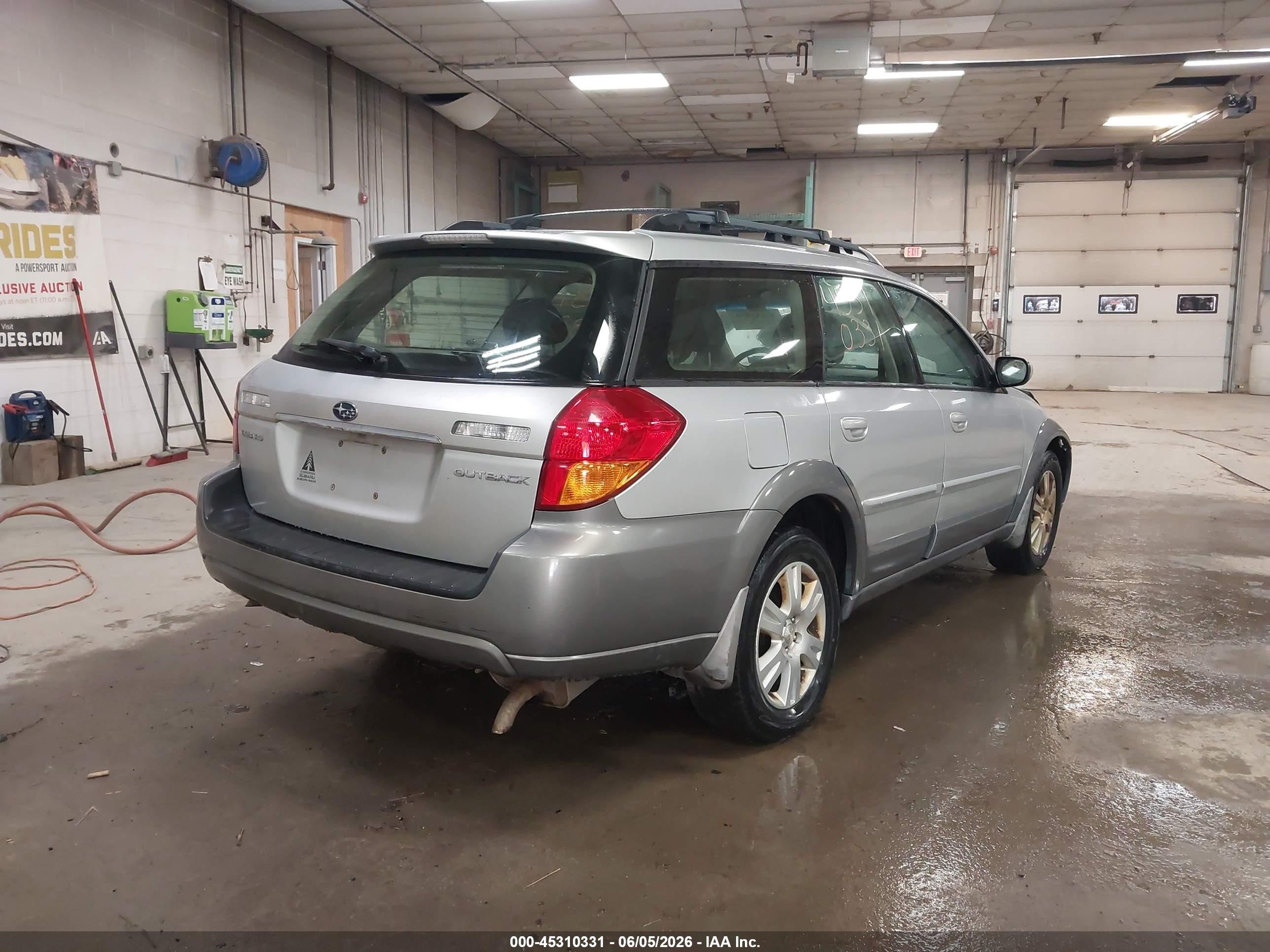 2005 Subaru Outback 2.5i Limited Silver vin: 4S4BP62C157384802