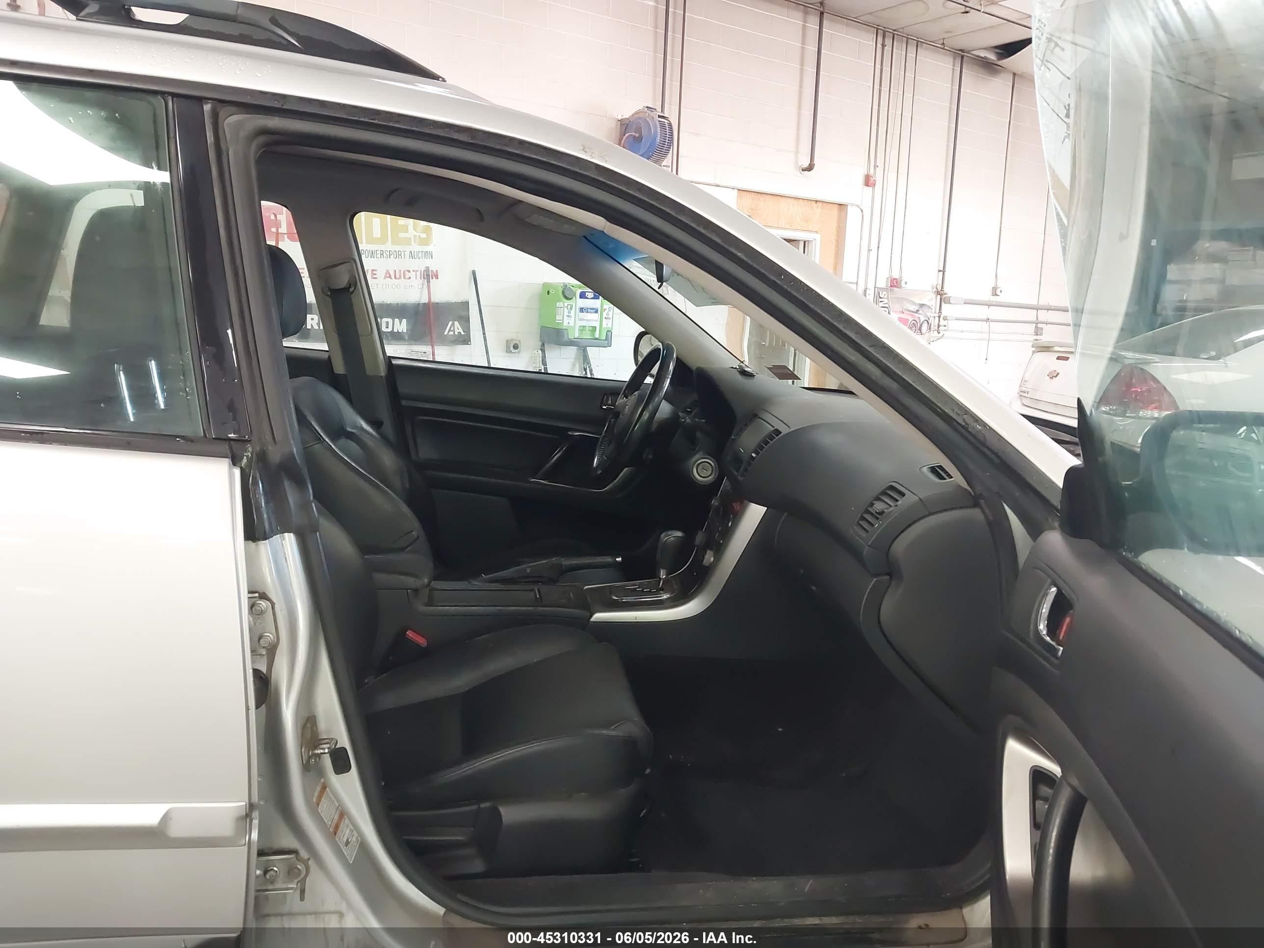 2005 Subaru Outback 2.5i Limited Silver vin: 4S4BP62C157384802
