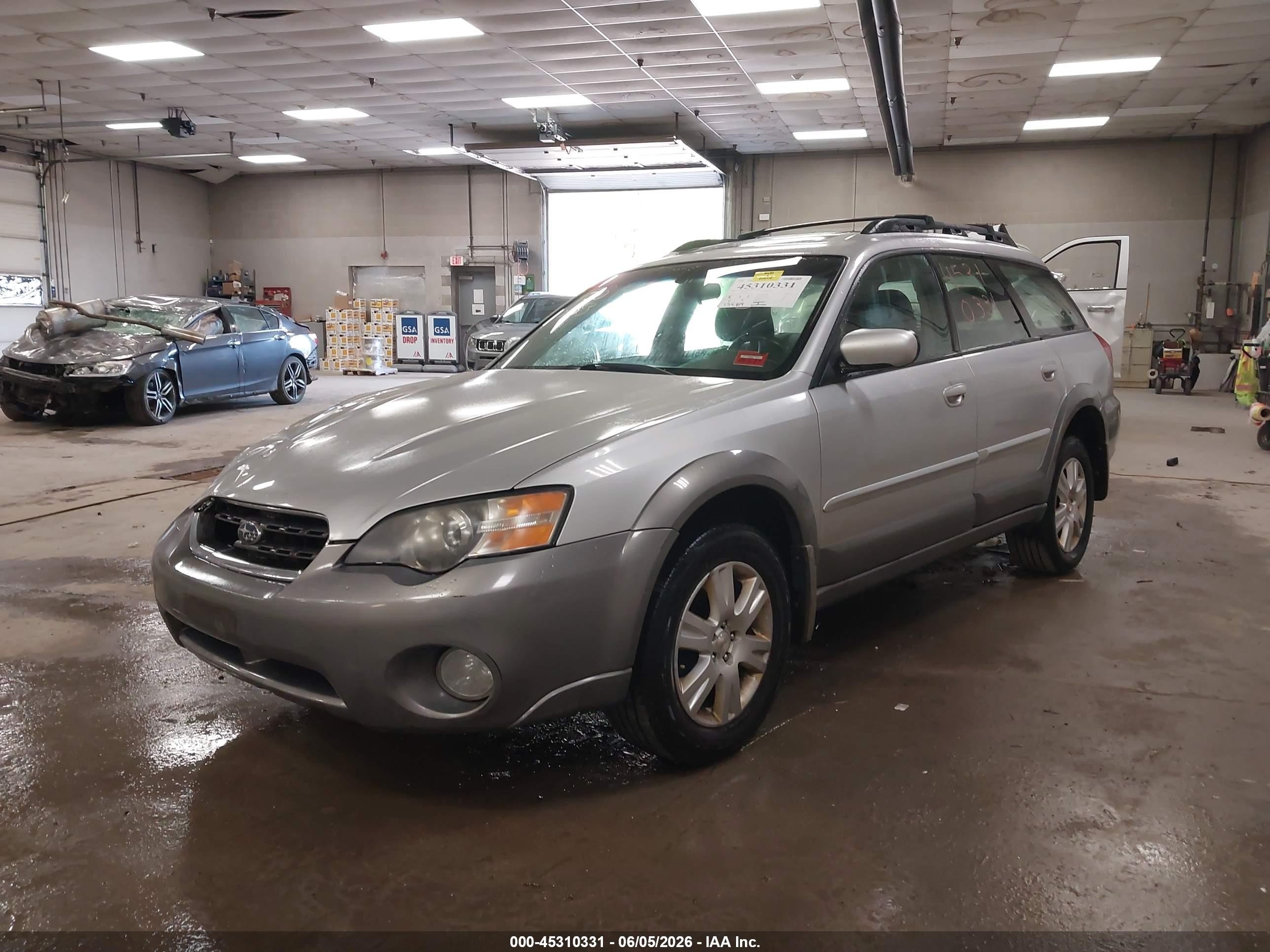 2005 Subaru Outback 2.5i Limited Silver vin: 4S4BP62C157384802