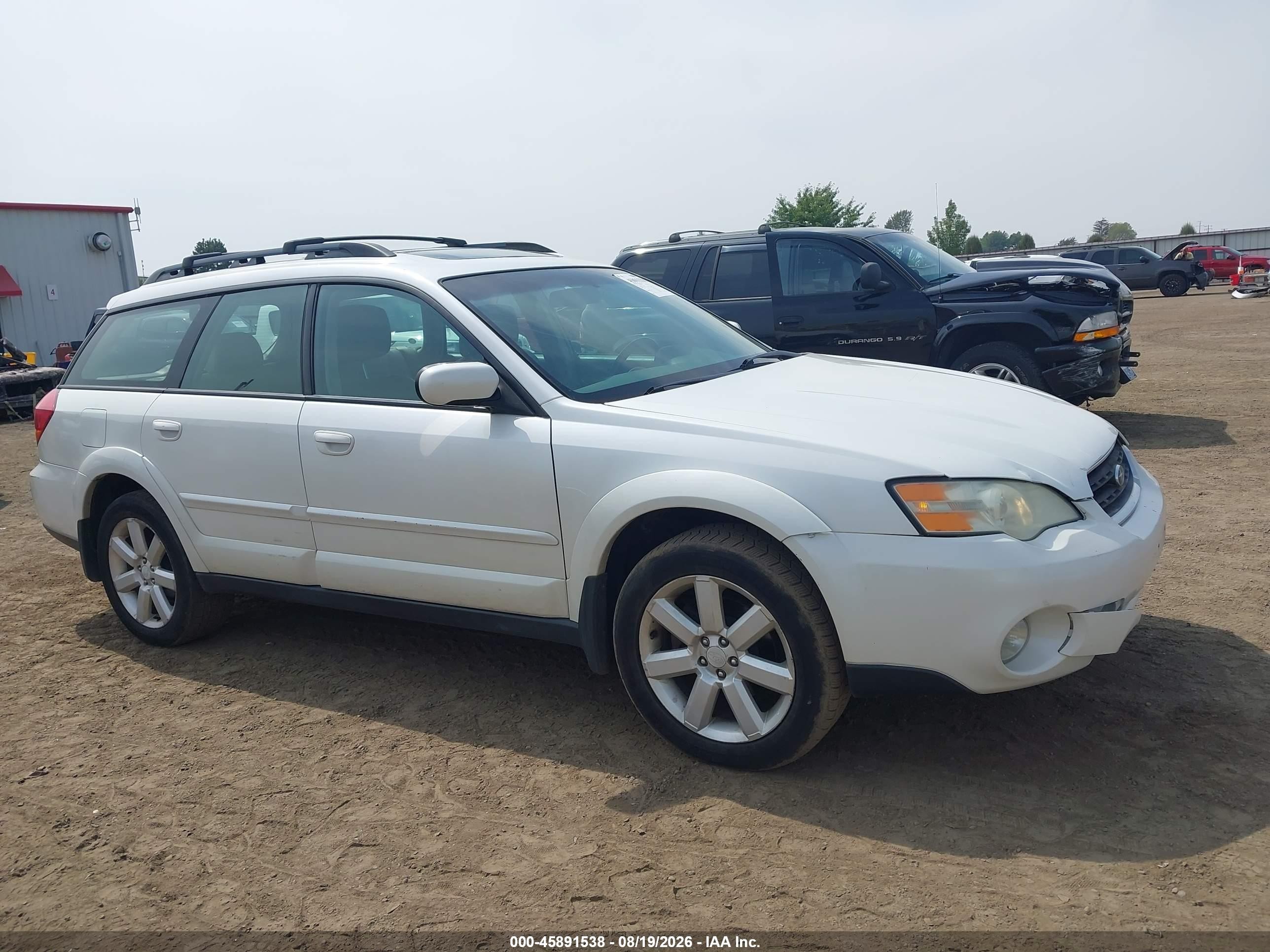 2007 Subaru Outback 2.5i Limited White vin: 4S4BP62C177307432
