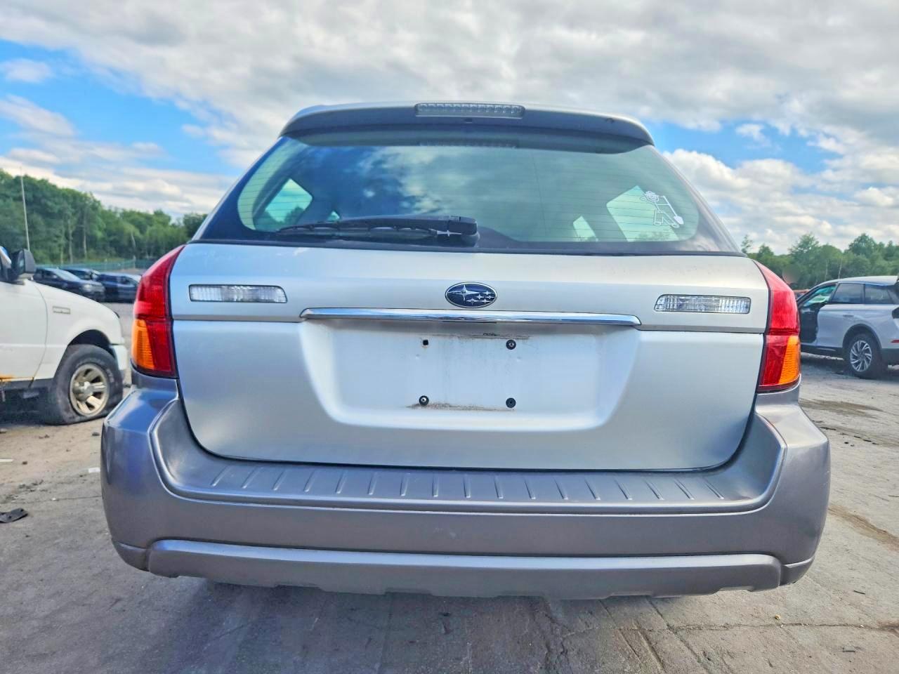 2007 Subaru Outback Outback 2.5i Limited Silver vin: 4S4BP62C377335362