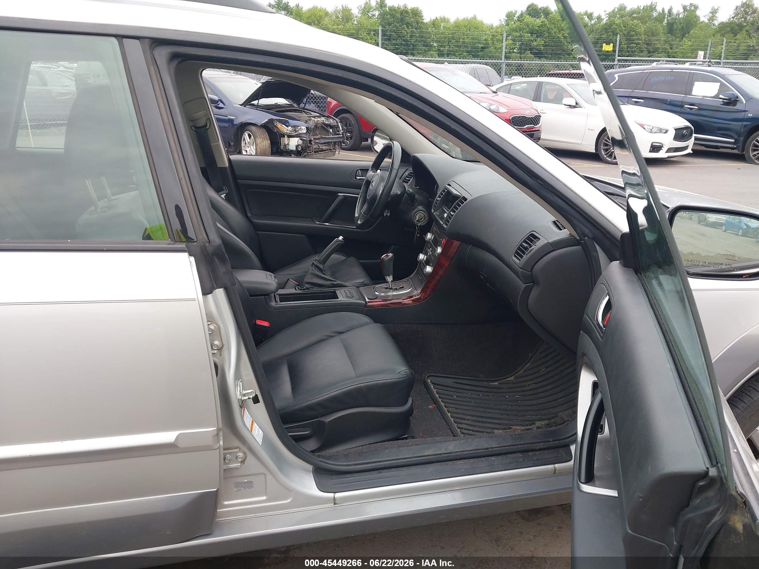 2007 Subaru Legacy 2.5i Limited/2.5i Limited L.l. Bean Edition Silver vin: 4S4BP62C377341713