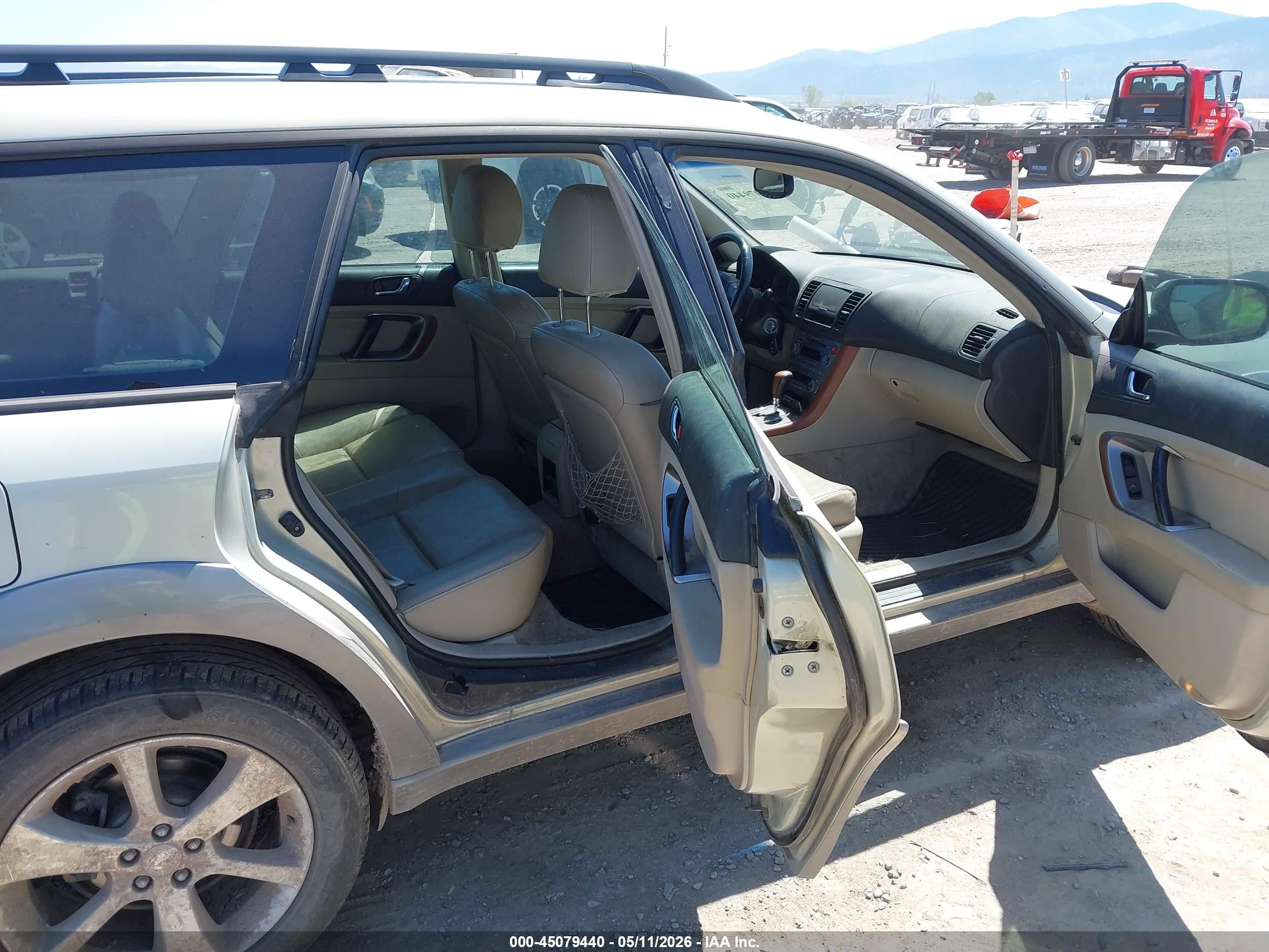 2005 Subaru Outback 2.5i Limited Silver vin: 4S4BP62C457390948