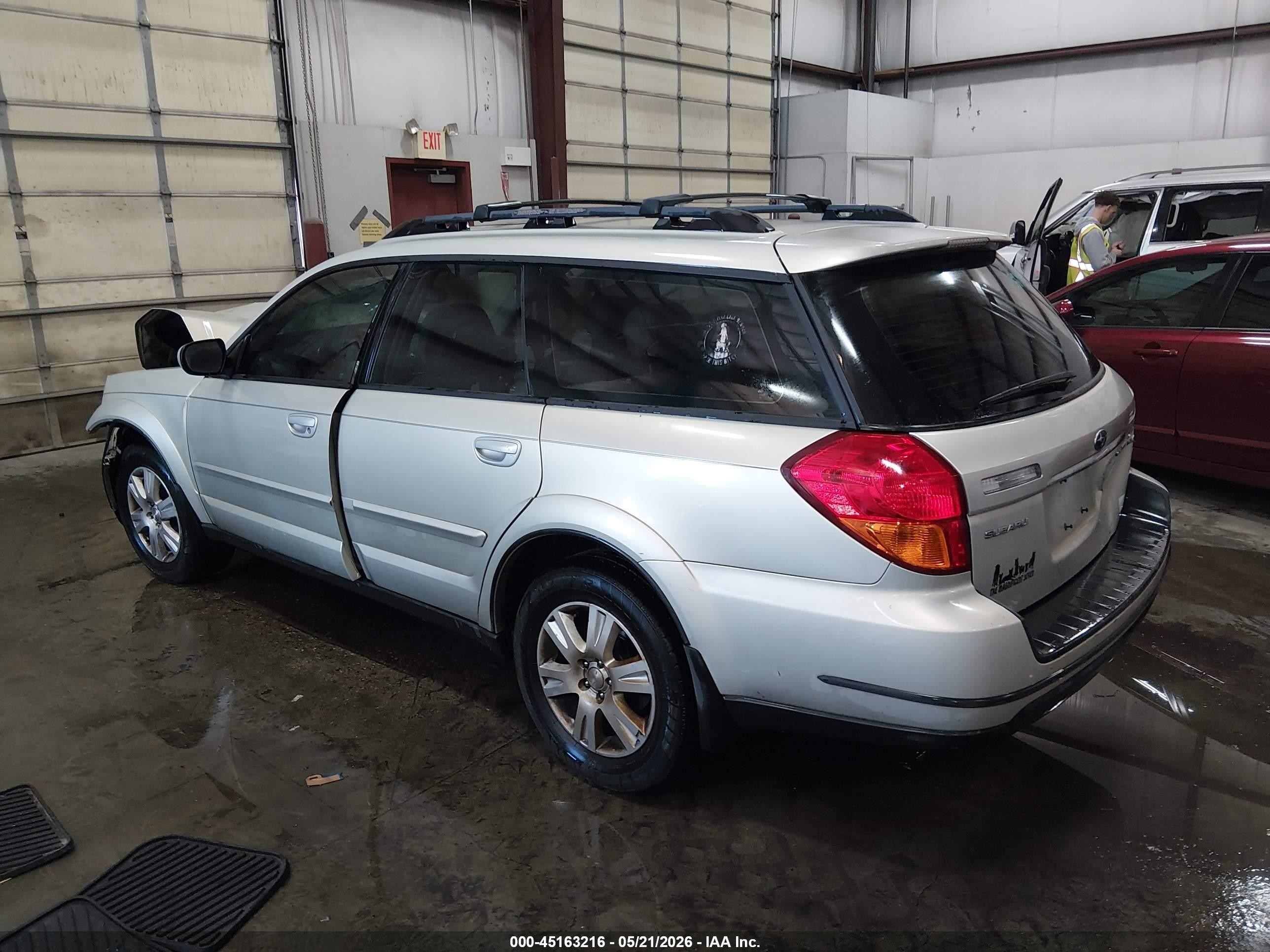 2005 Subaru Outback 2.5i Limited Cream vin: 4S4BP62C557357442