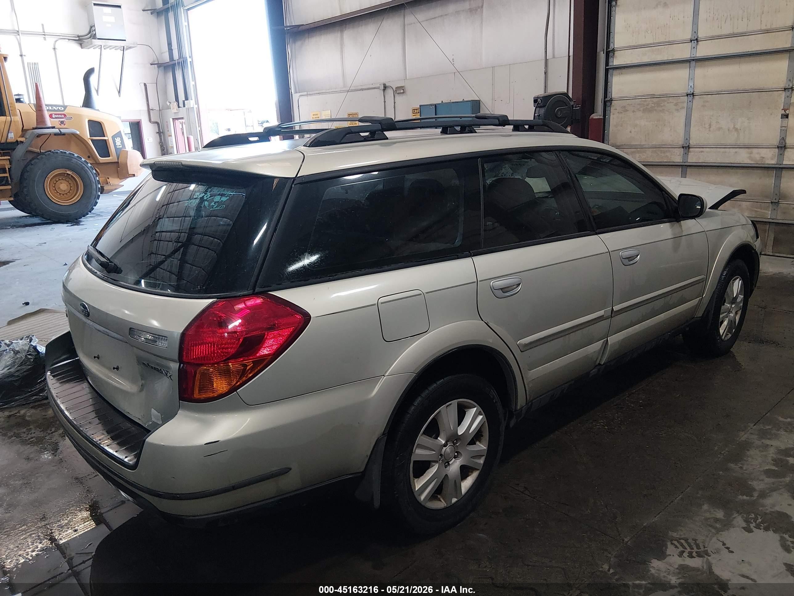 2005 Subaru Outback 2.5i Limited Cream vin: 4S4BP62C557357442