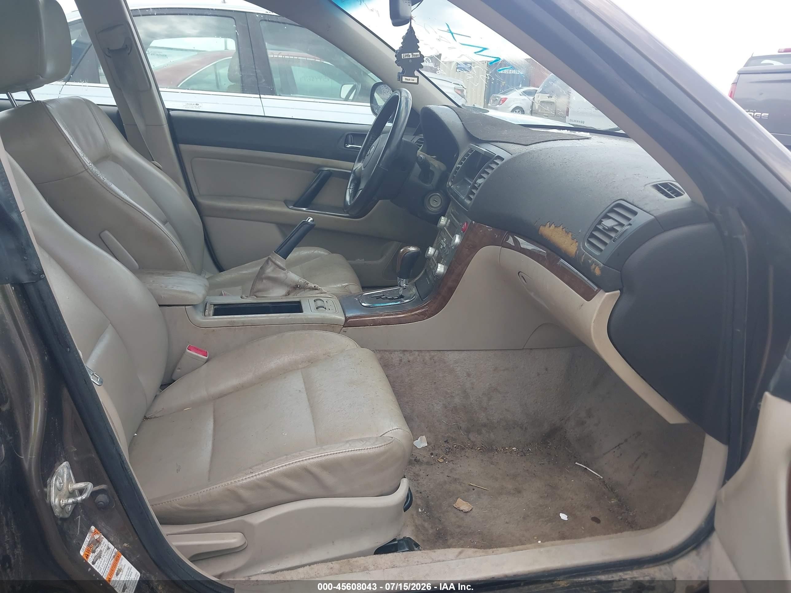 2008 Subaru Outback (natl)   Brown vin: 4S4BP62C587327782
