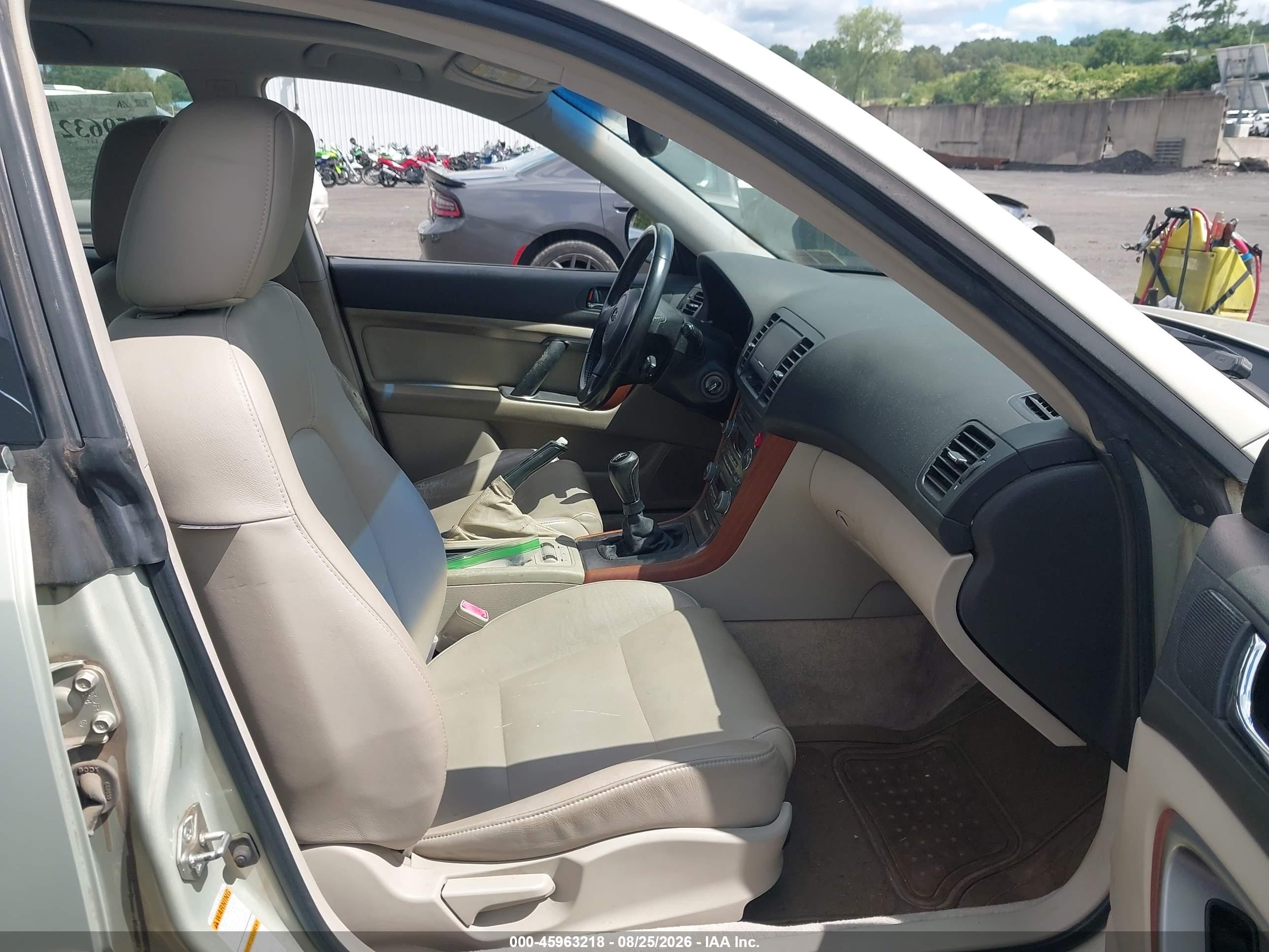 2006 Subaru Outback 2.5i Limited Cream vin: 4S4BP62C766302157
