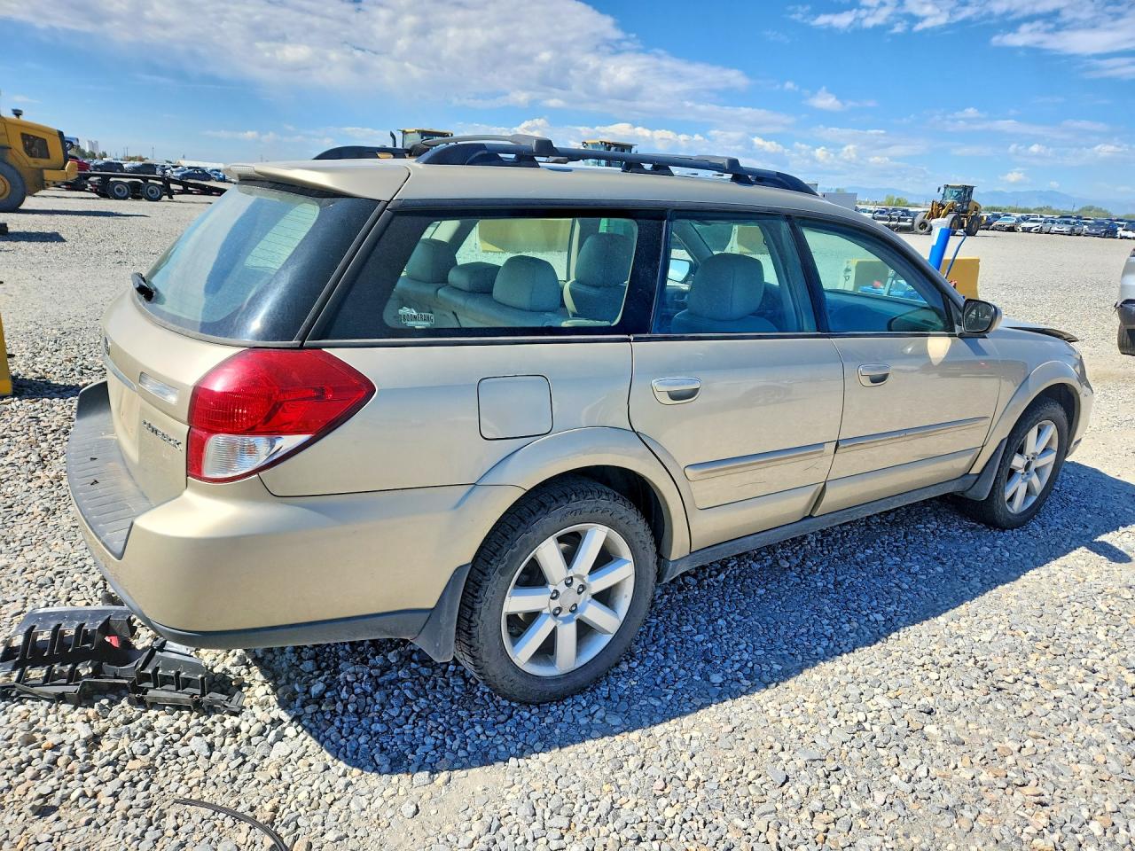 2008 Subaru Outback 2.5i Limited Золотой vin: 4S4BP62C787330893