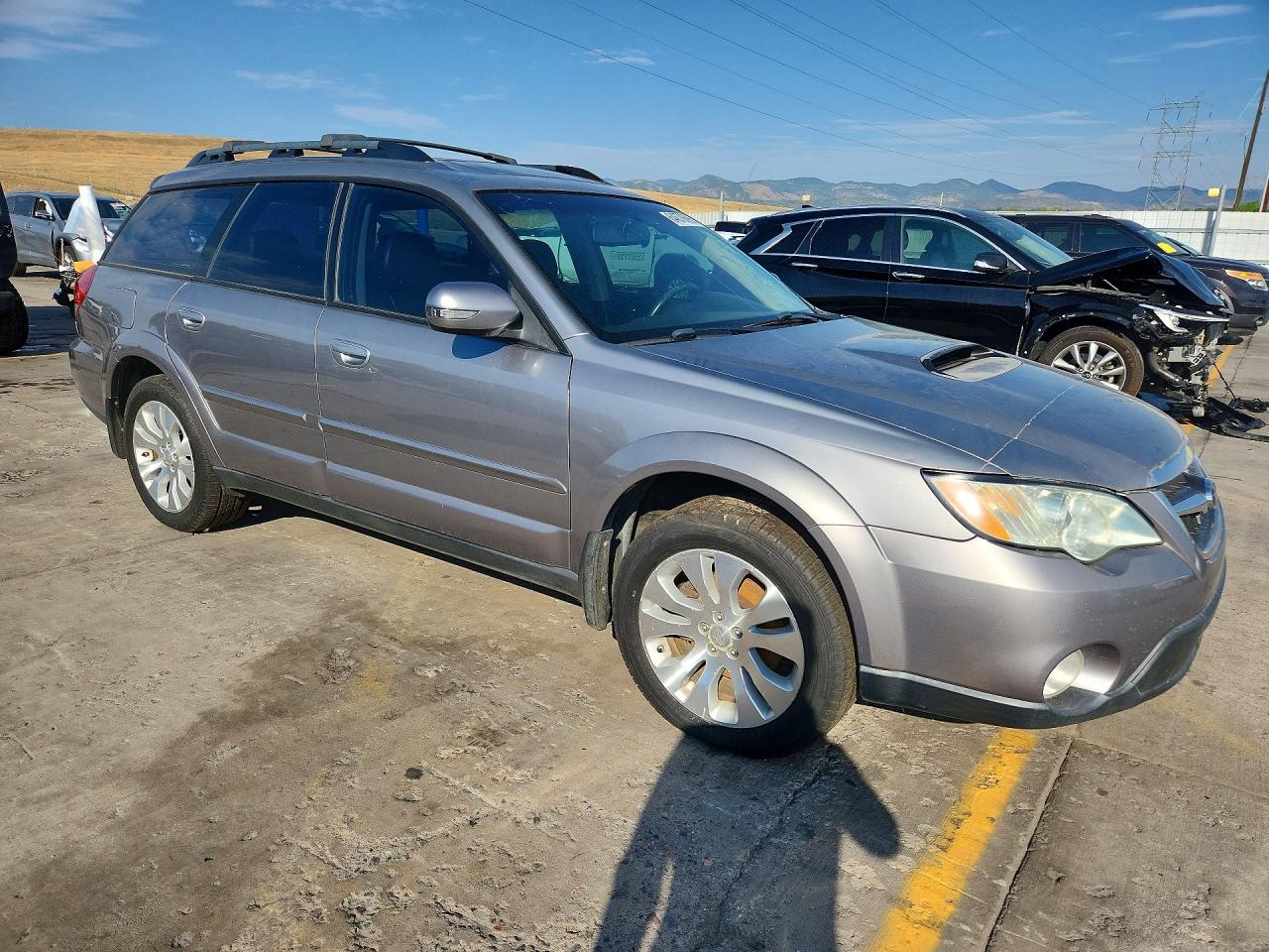 2008 Subaru Outback 2.5xt Limited Silver vin: 4S4BP63C884301323