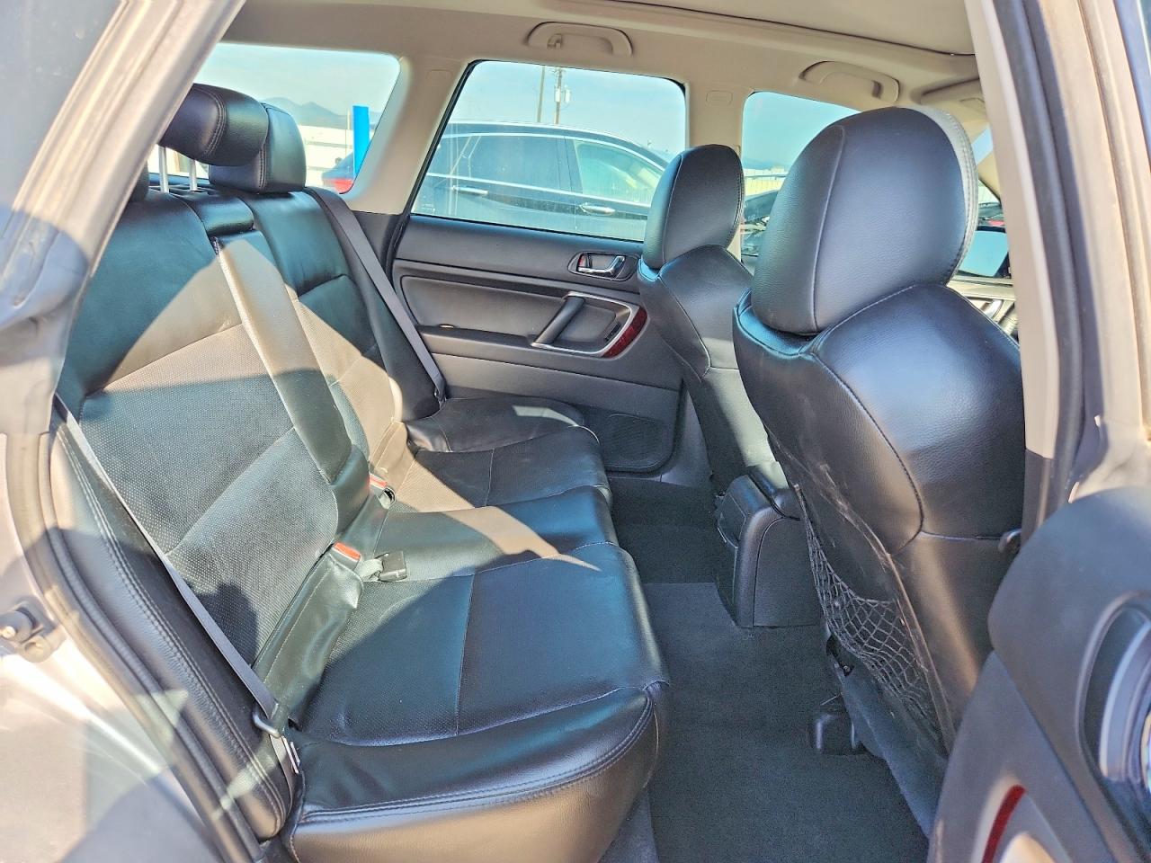 2008 Subaru Outback 2.5xt Limited Silver vin: 4S4BP63C884301323