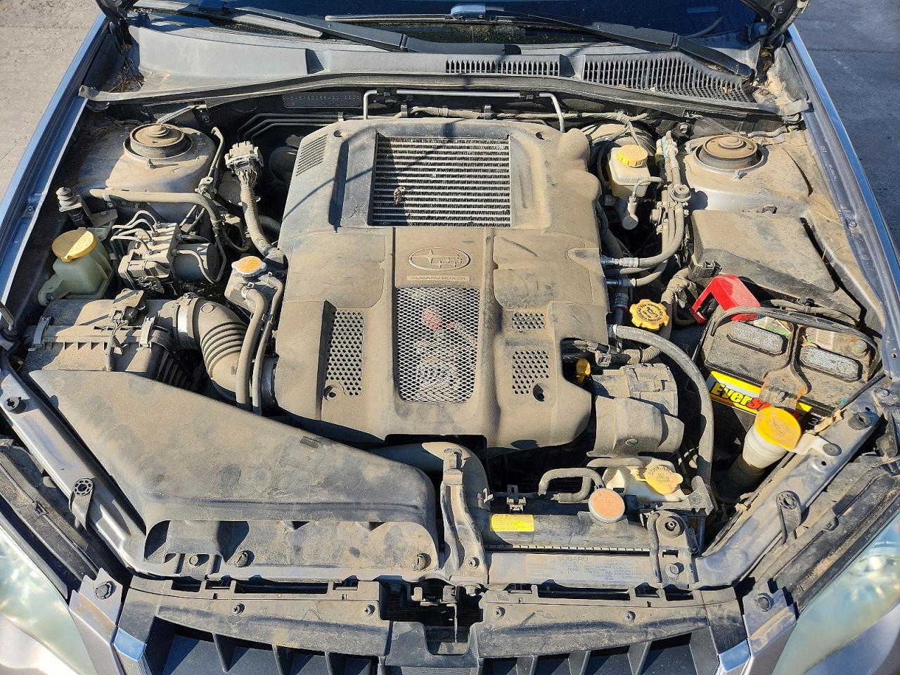 2008 Subaru Outback 2.5xt Limited Silver vin: 4S4BP63C884301323