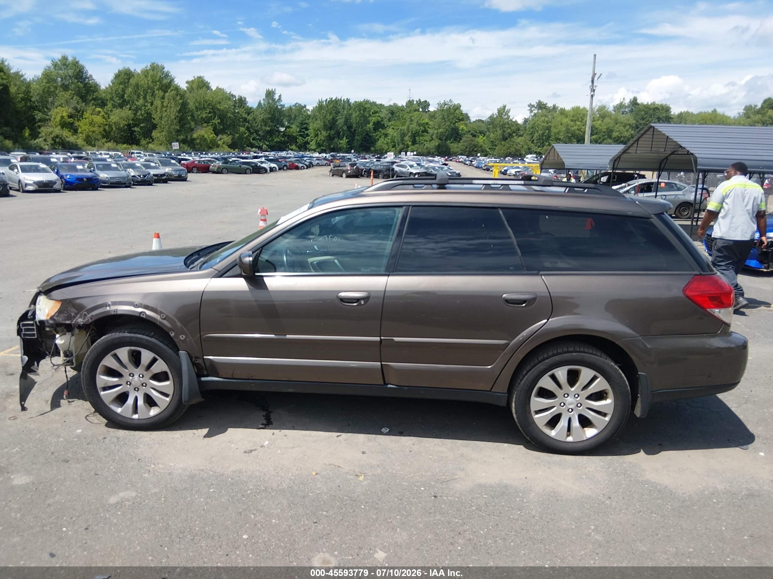 2009 Subaru Outback 2.5i Limited Brown vin: 4S4BP66C197344817