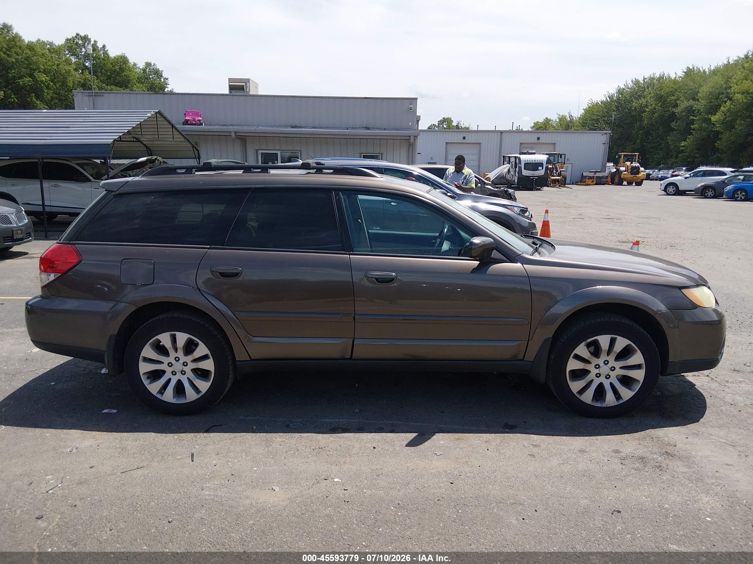 2009 Subaru Outback 2.5i Limited Brown vin: 4S4BP66C197344817