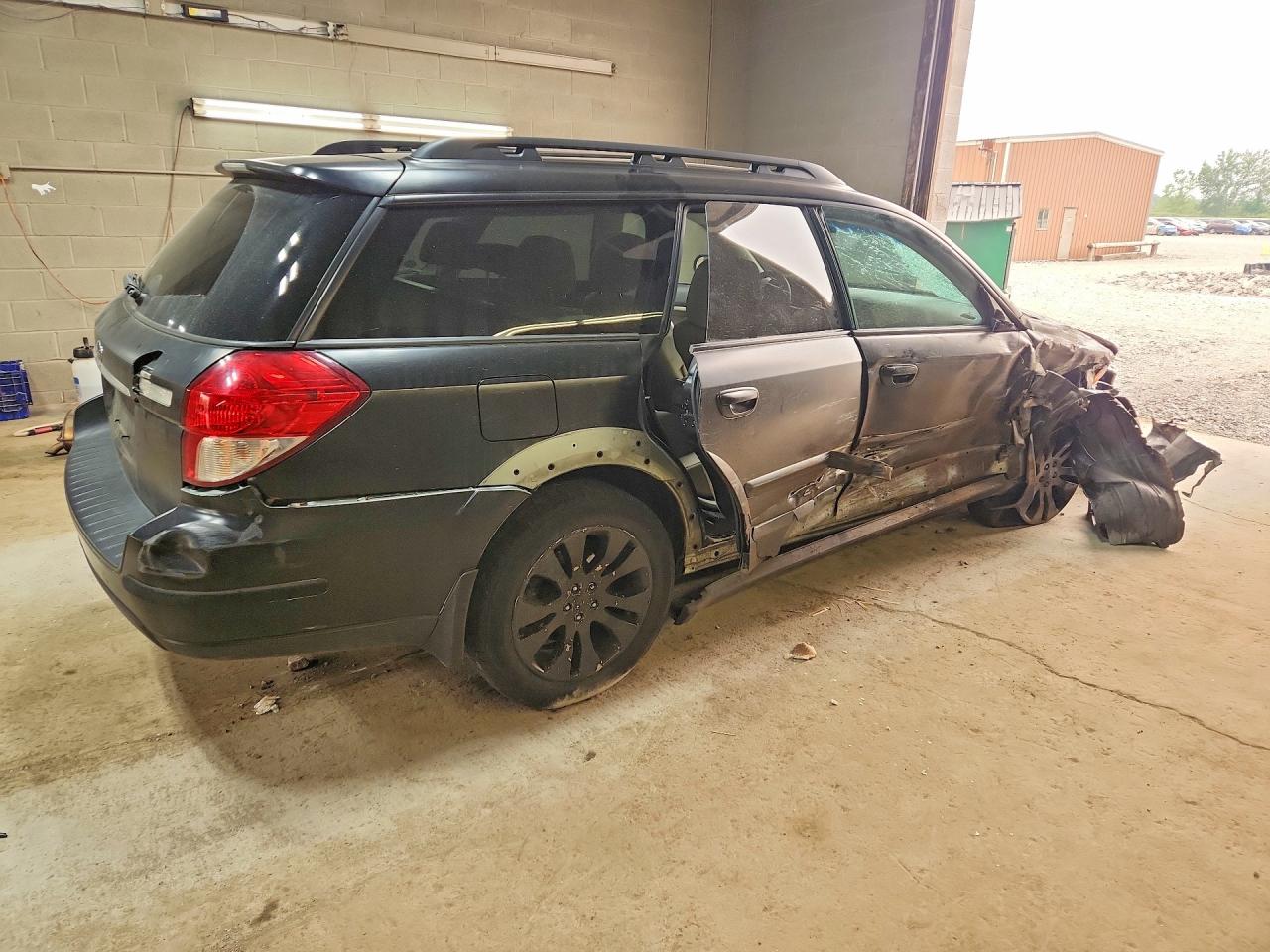 2009 Subaru Outback 2.5i Limited Черный vin: 4S4BP66C497341278