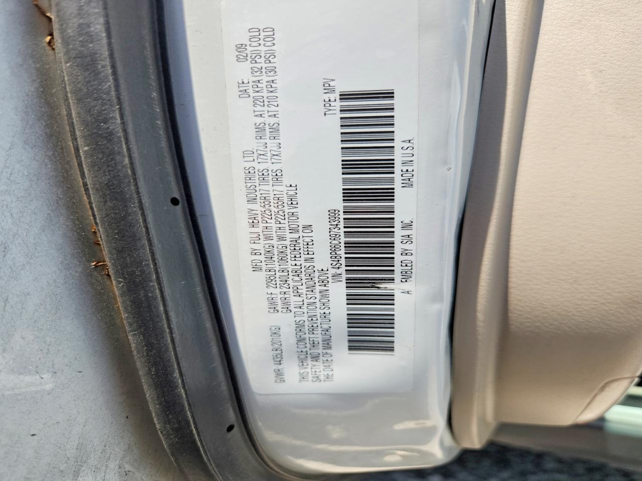 2009 Subaru Outback 2.5i Limited White vin: 4S4BP66C697343999