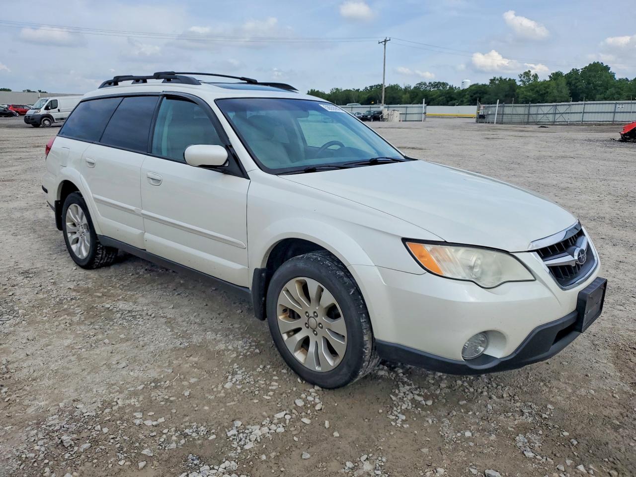 2009 Subaru Outback 2.5i Limited Белый vin: 4S4BP66C697346367