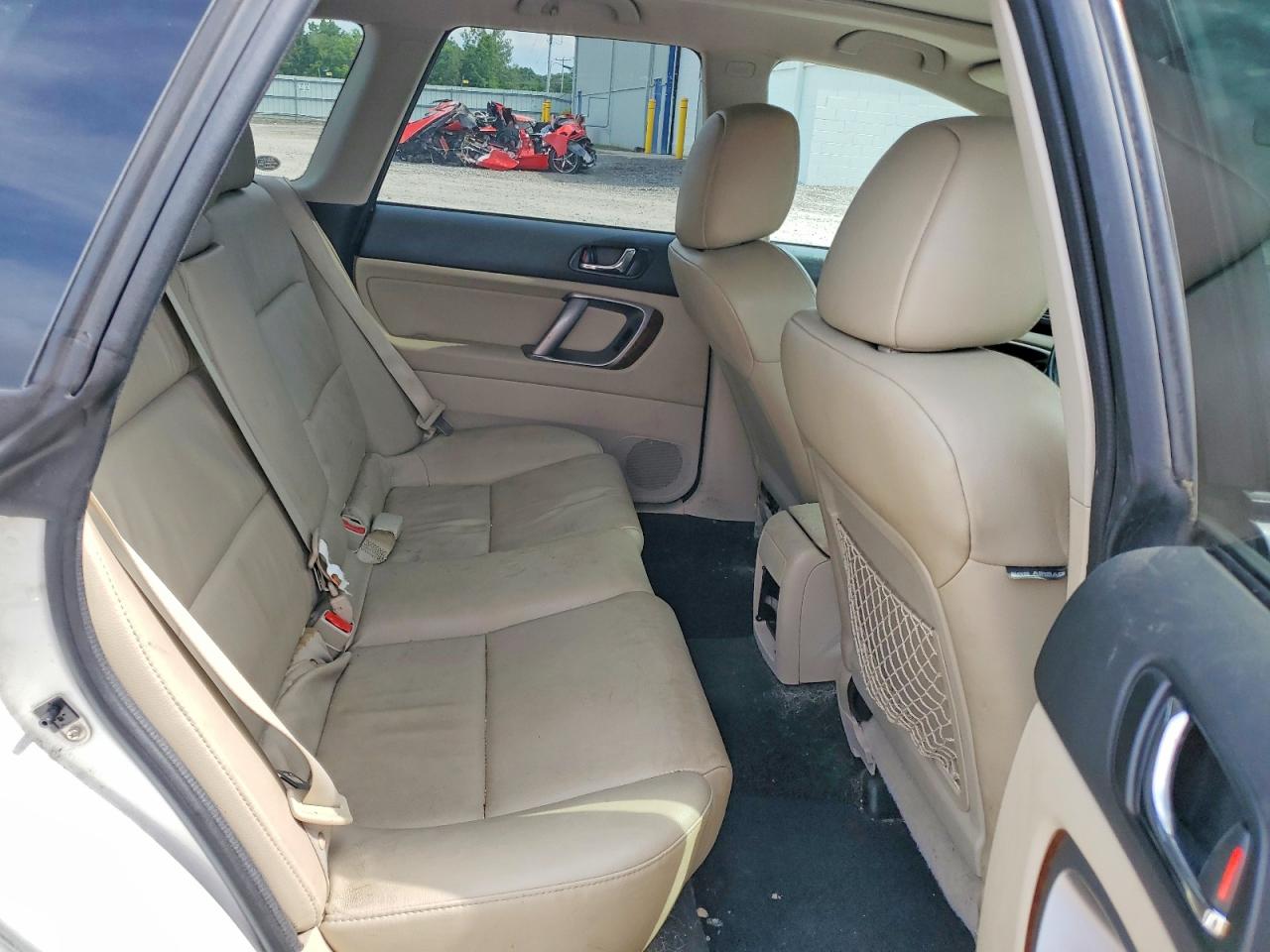 2009 Subaru Outback 2.5i Limited Белый vin: 4S4BP66C697346367