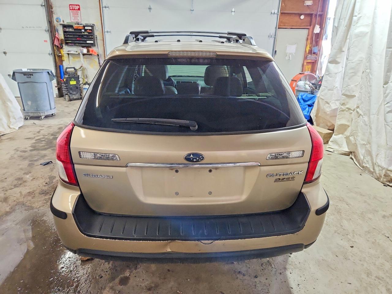 2009 Subaru Outback 2.5i Limited Gold vin: 4S4BP66C897337296