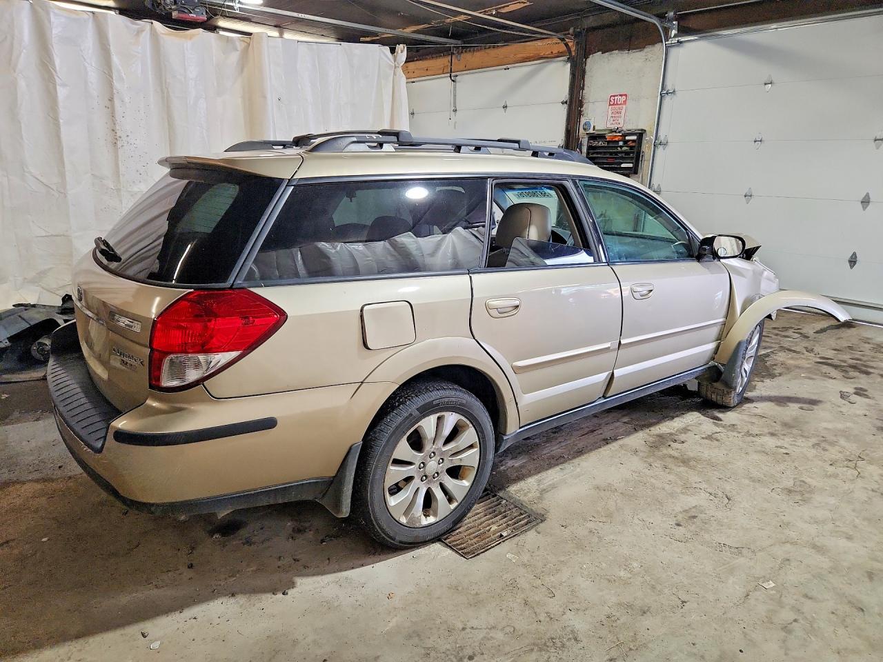 2009 Subaru Outback 2.5i Limited Gold vin: 4S4BP66C897337296