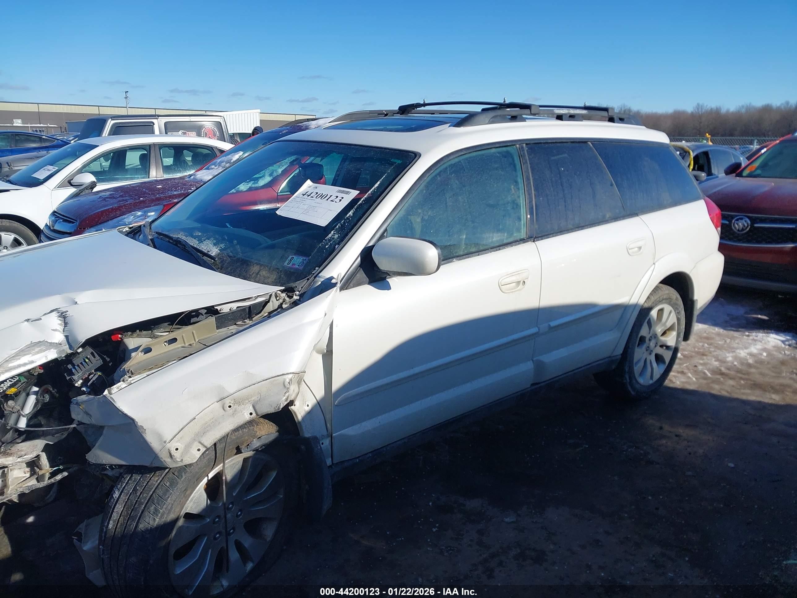 2009 Subaru Outback 2.5i Limited White vin: 4S4BP66C897338061
