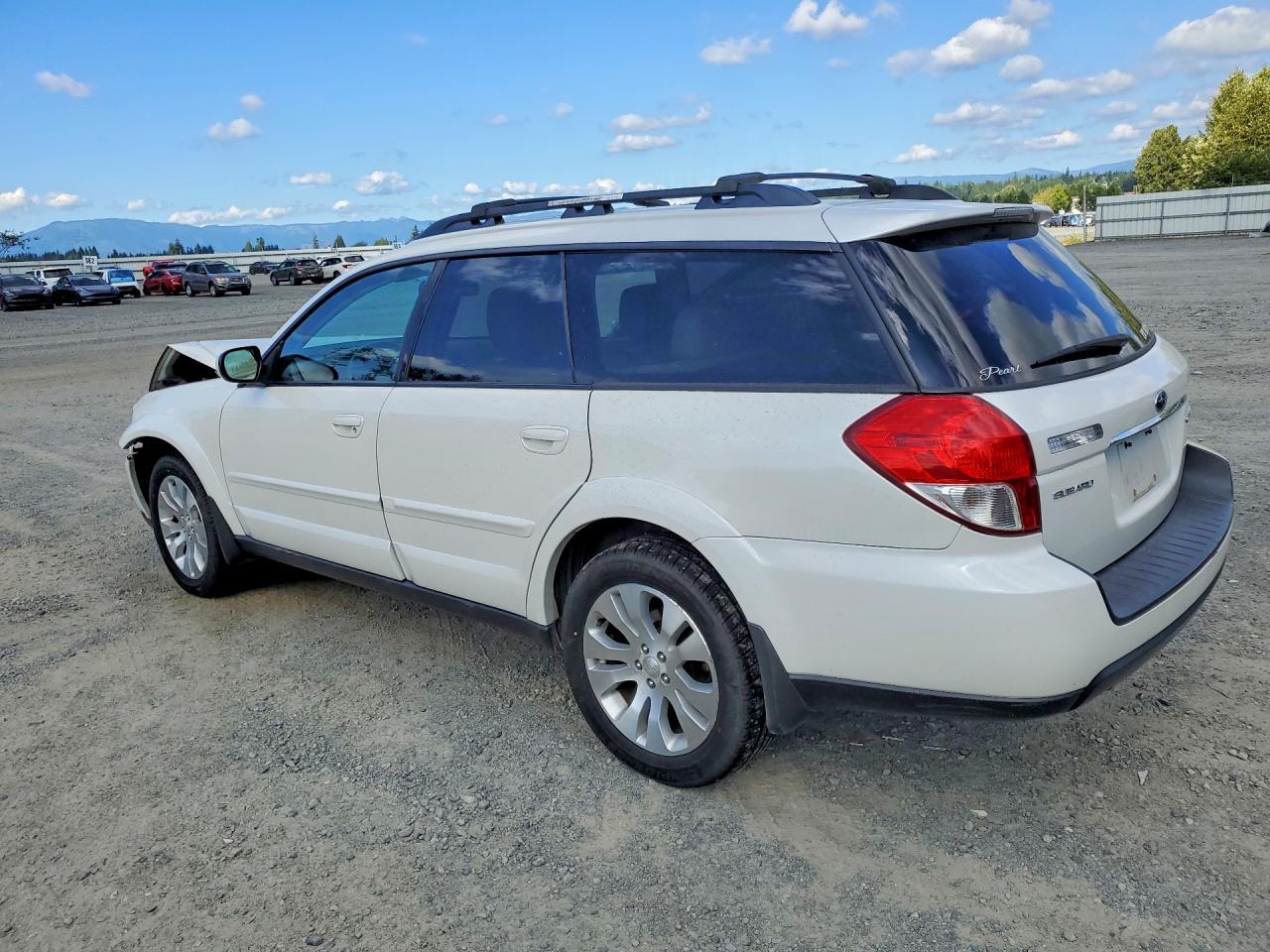 2009 Subaru Outback 2.5i Limited Белый vin: 4S4BP66C997322712