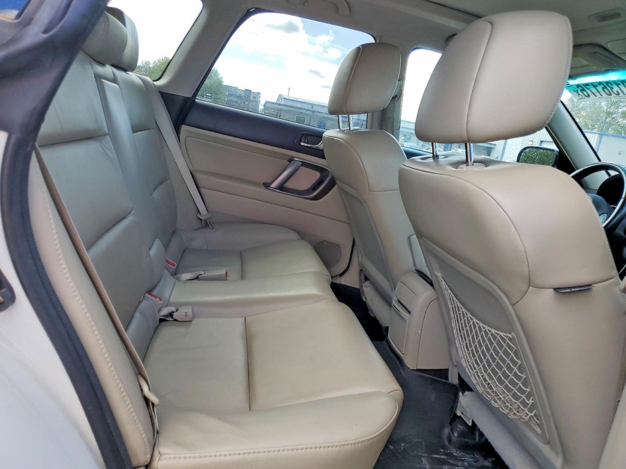 2009 Subaru Outback 2.5i Limited Белый vin: 4S4BP66C997322712