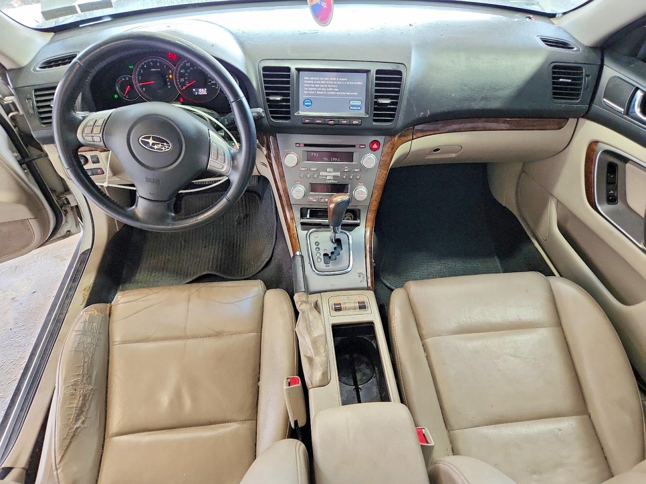2009 Subaru Outback 2.5i Limited White vin: 4S4BP66C997341423